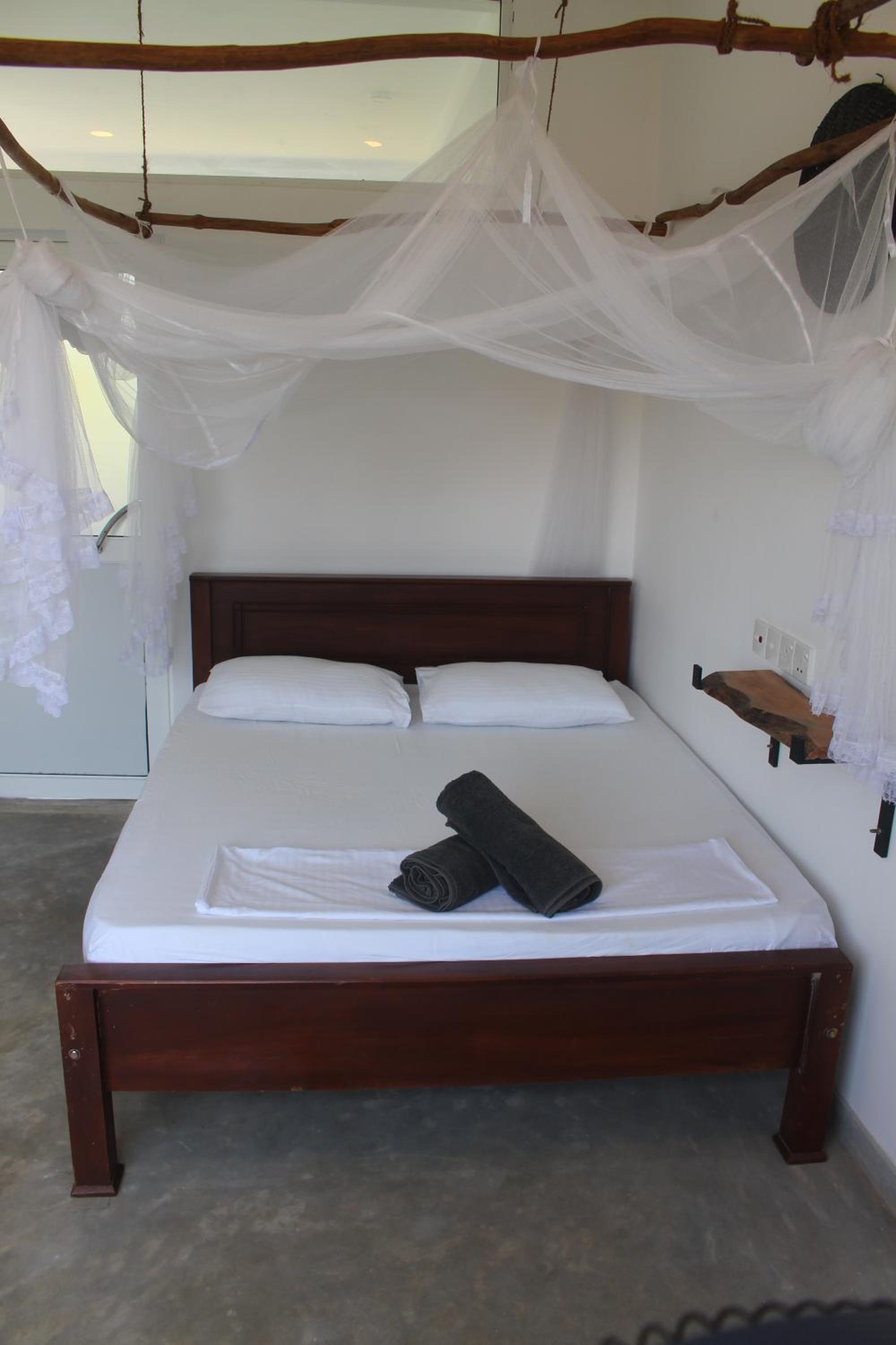 Deluxe Double Room with Side Sea View photo 1
