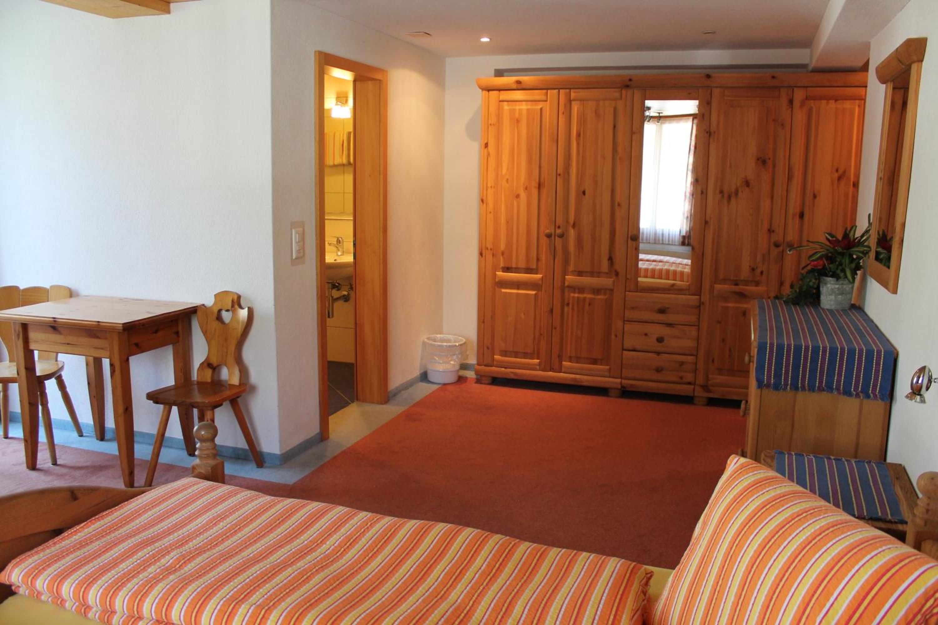 Quadruple Room - Photo 3