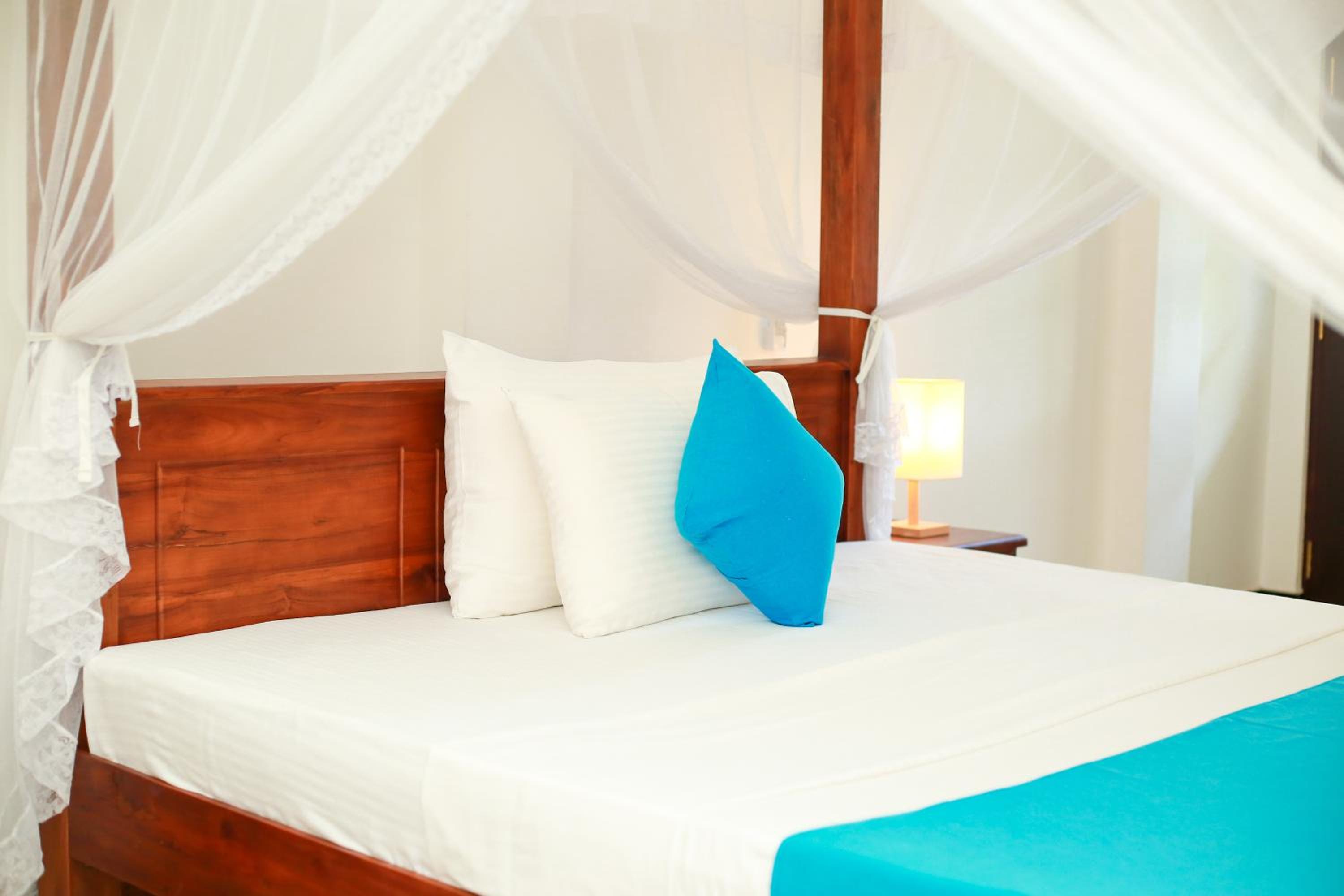 Deluxe Double Room with Balcony photo 2
