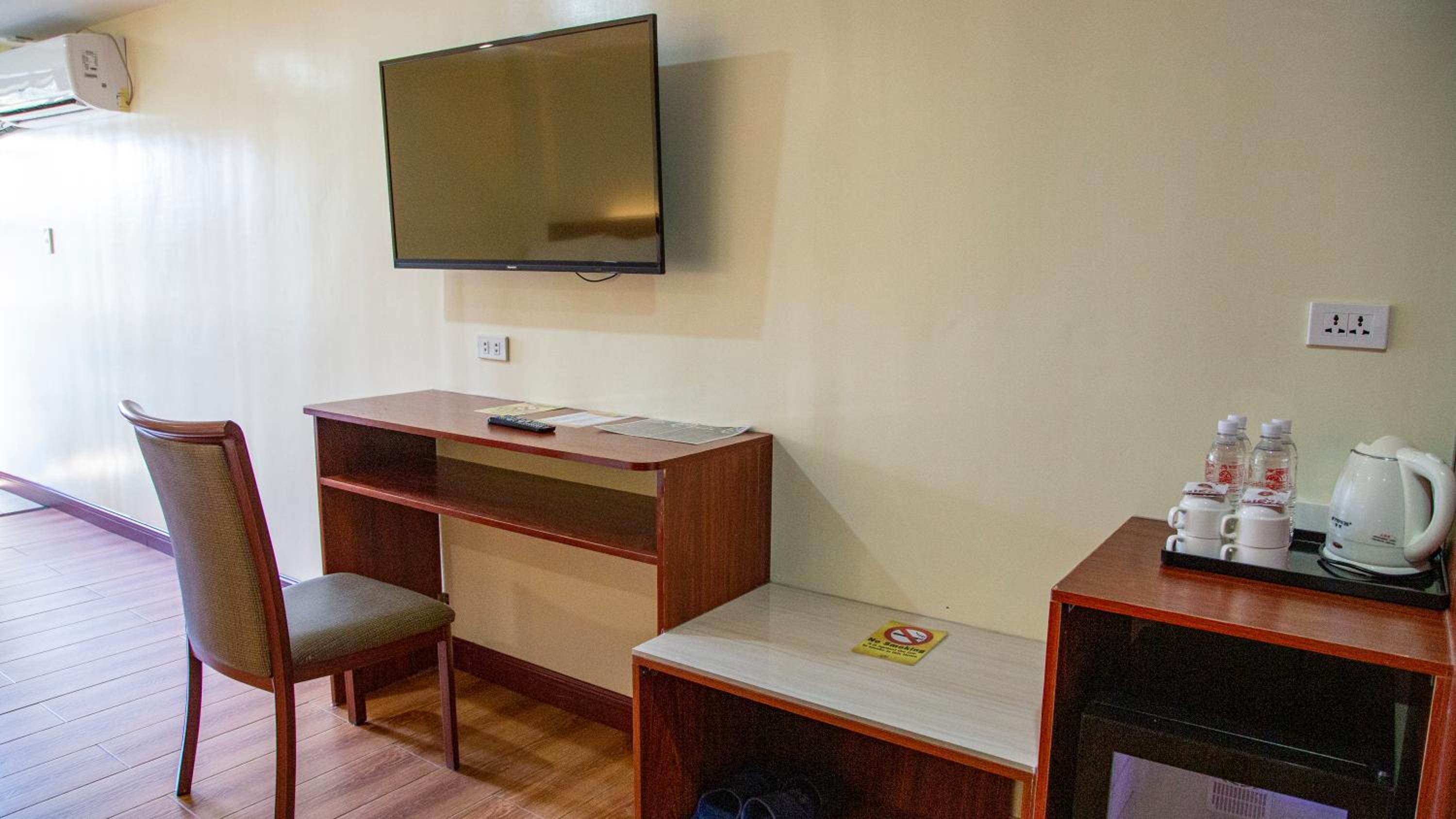 Classic Quadruple Room - Photo 5