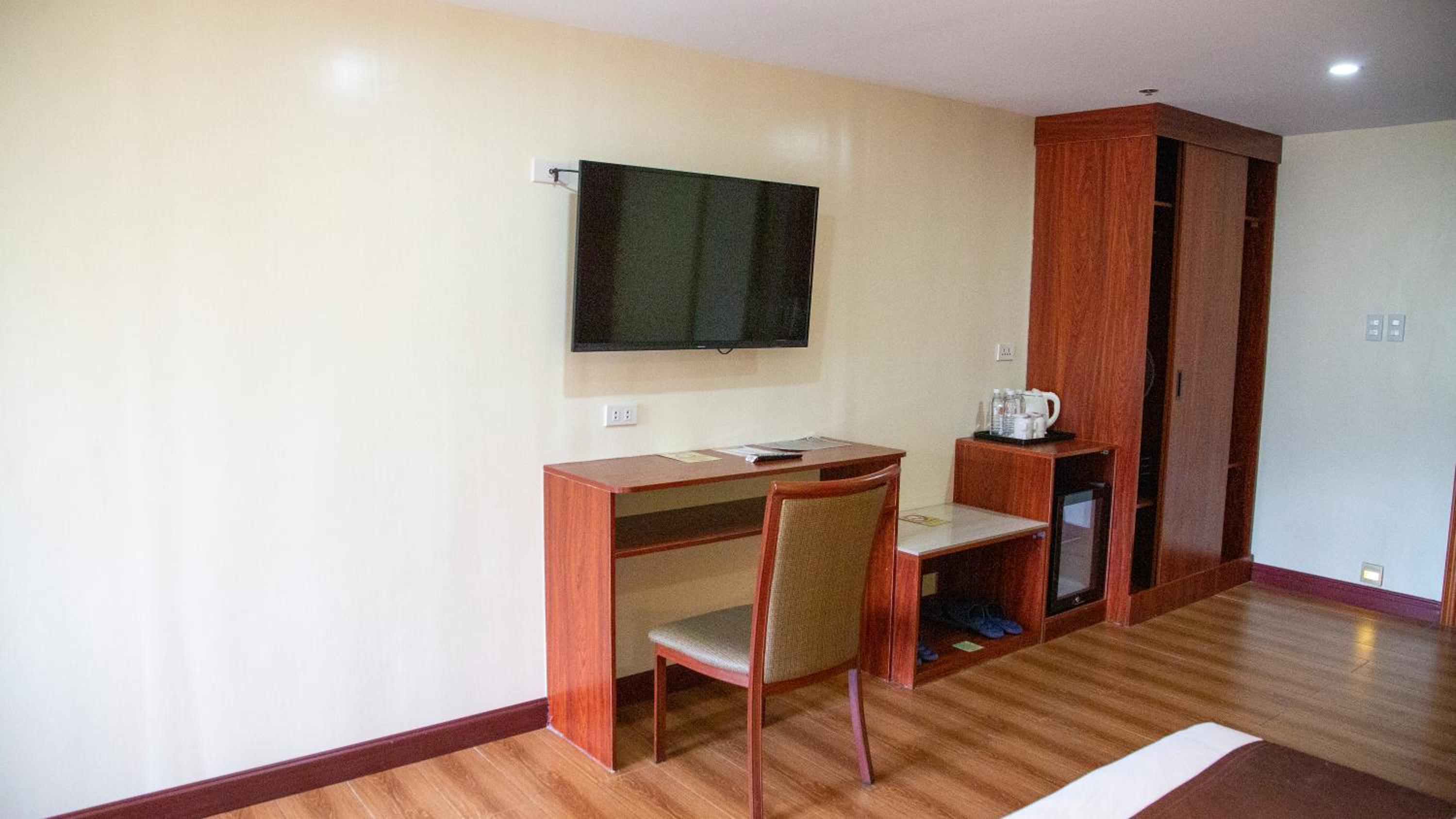 Classic Quadruple Room - Photo 3