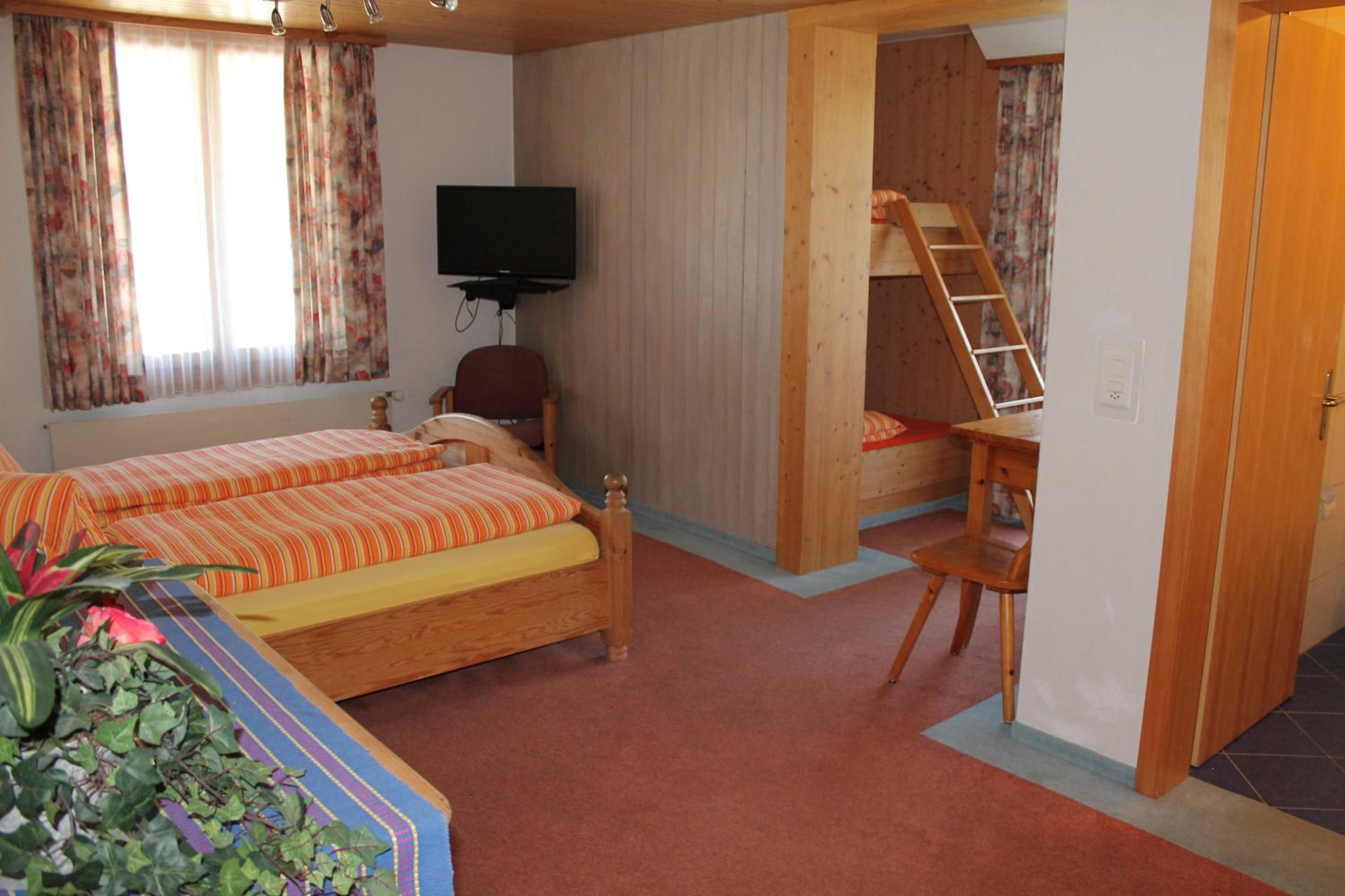 Quadruple Room - Photo 2