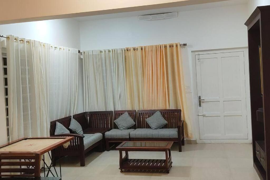 Three-Bedroom House photo 1