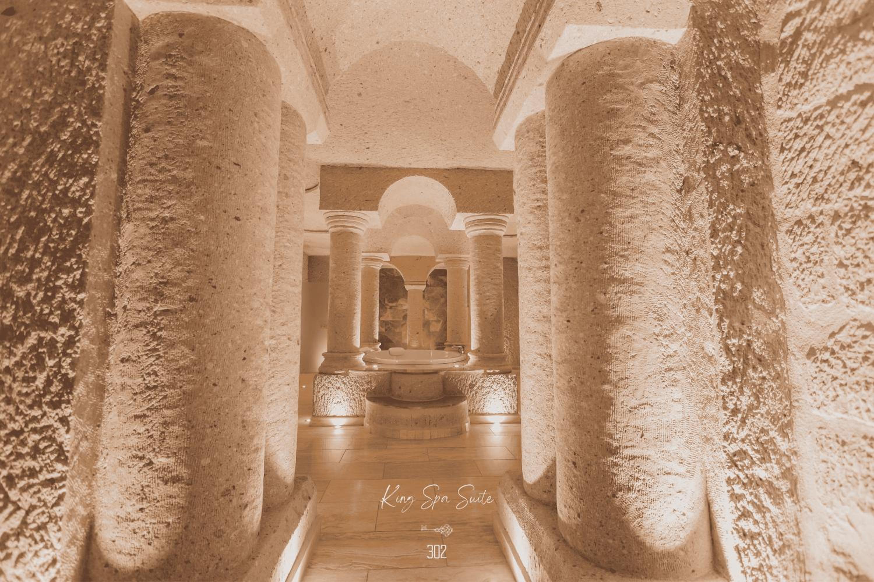 King Spa Suite (Sauna, Jacuzzi and Fire Place) - Photo 6