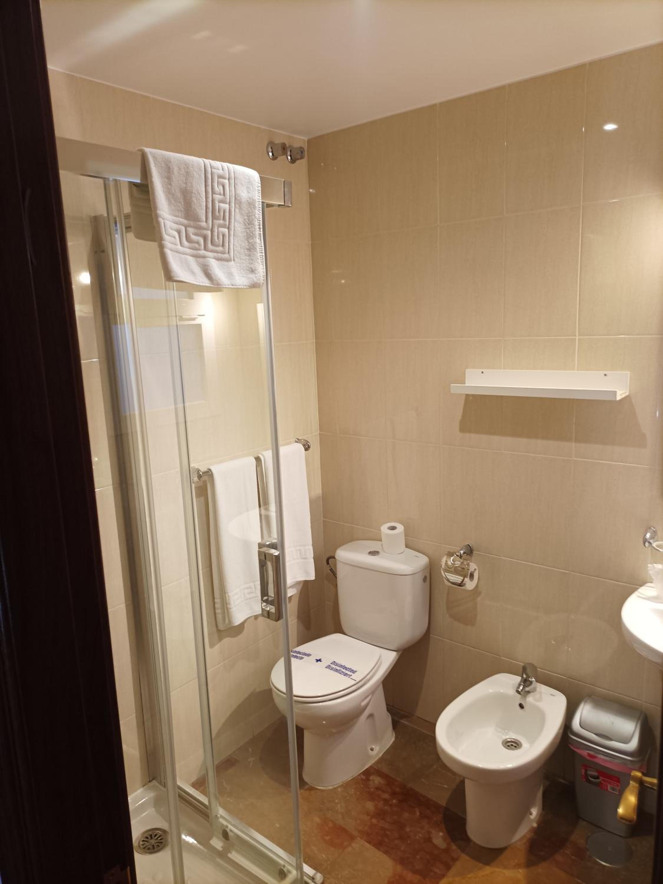 Triple Room - Photo 3