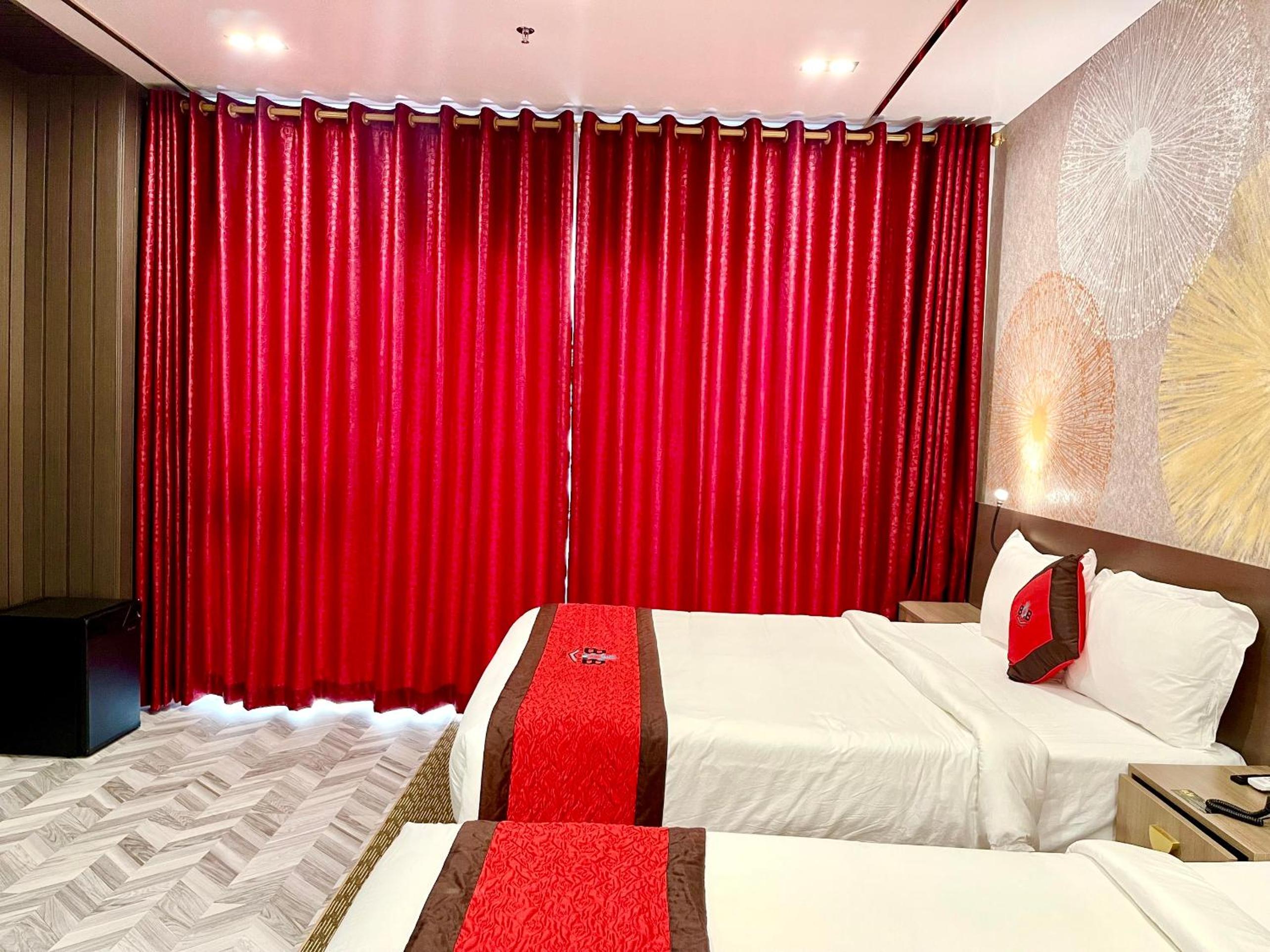 Twin Room - Photo 8