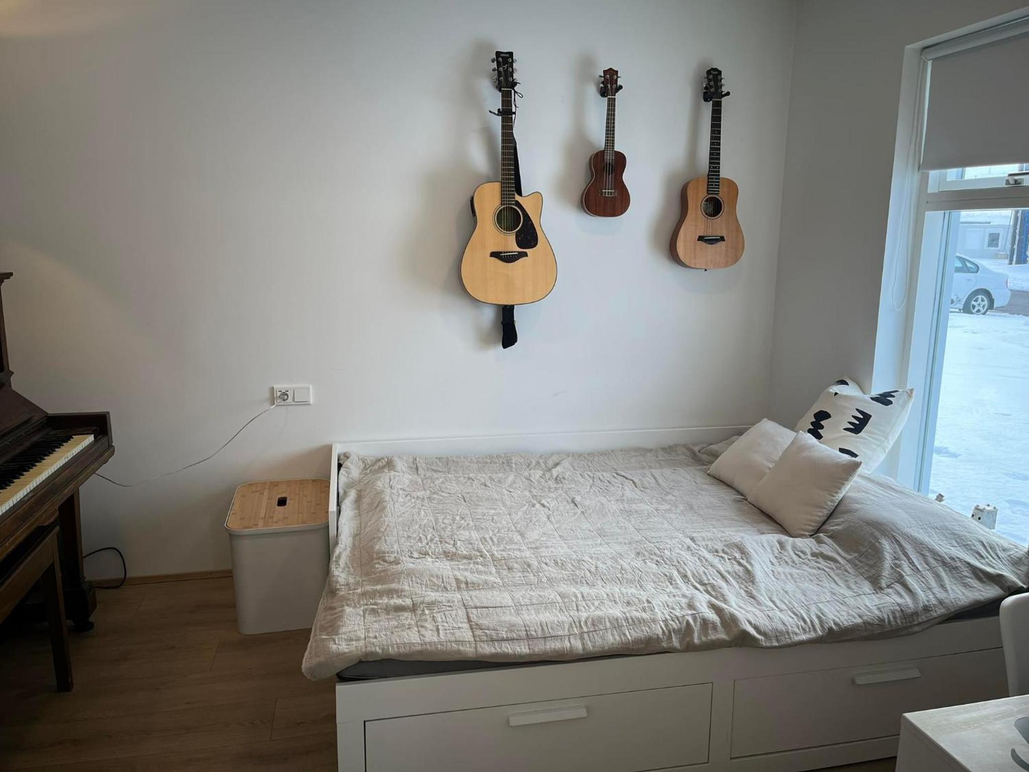 One-Bedroom Apartment photo 3