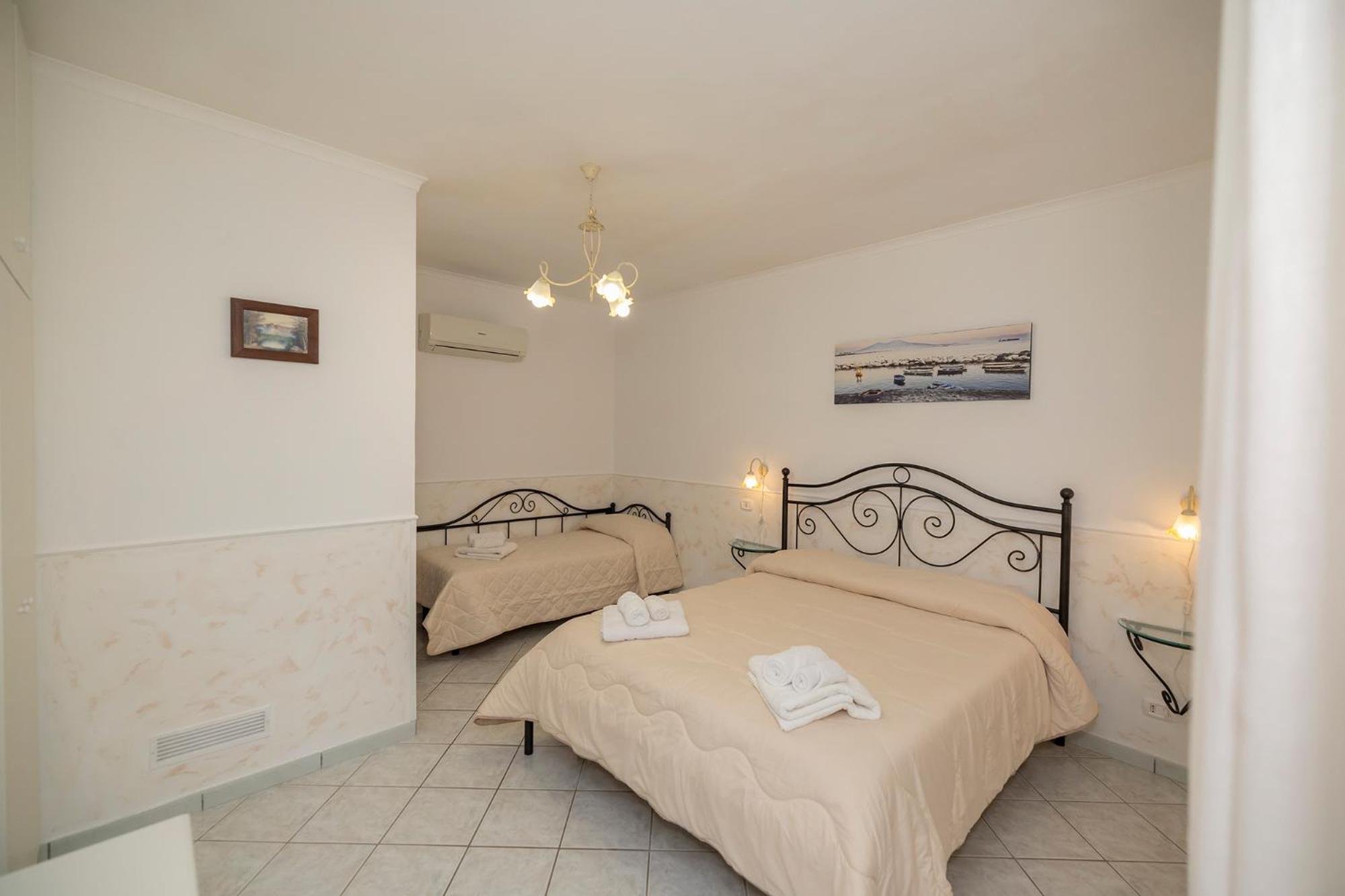 Triple Room - Photo 5