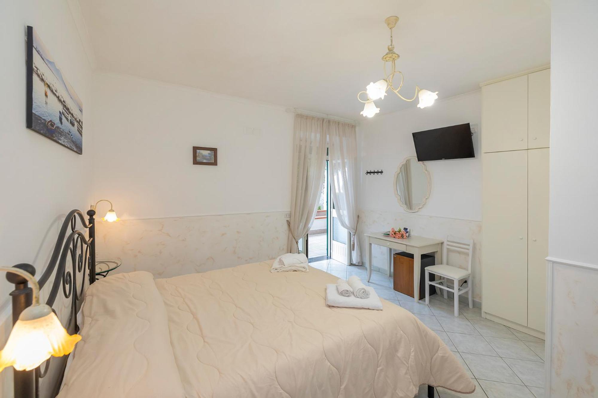 Triple Room - Photo 1