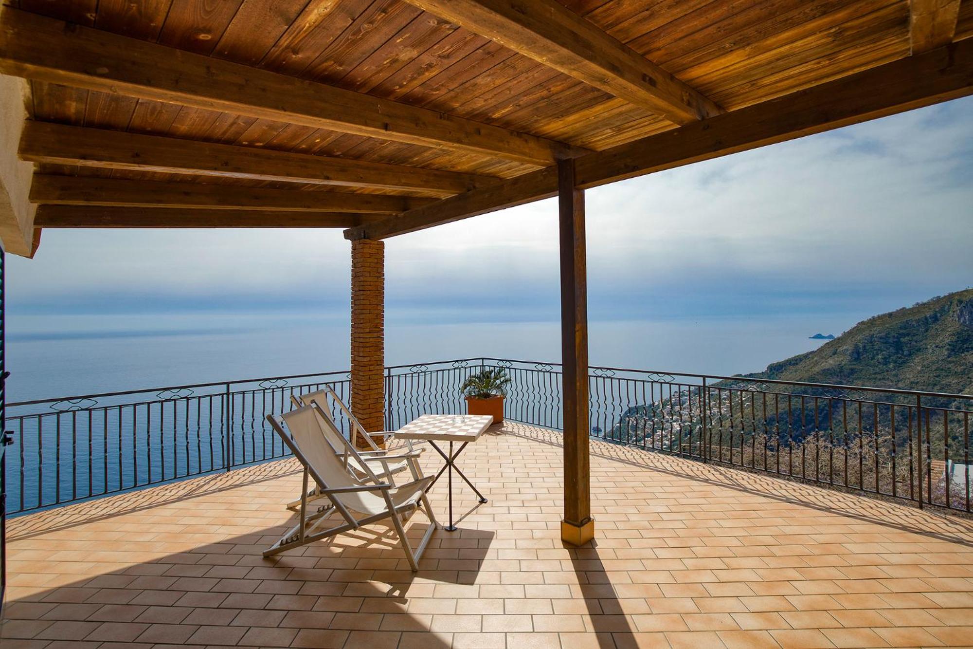 Deluxe Double Room with Sea View - Photo 7