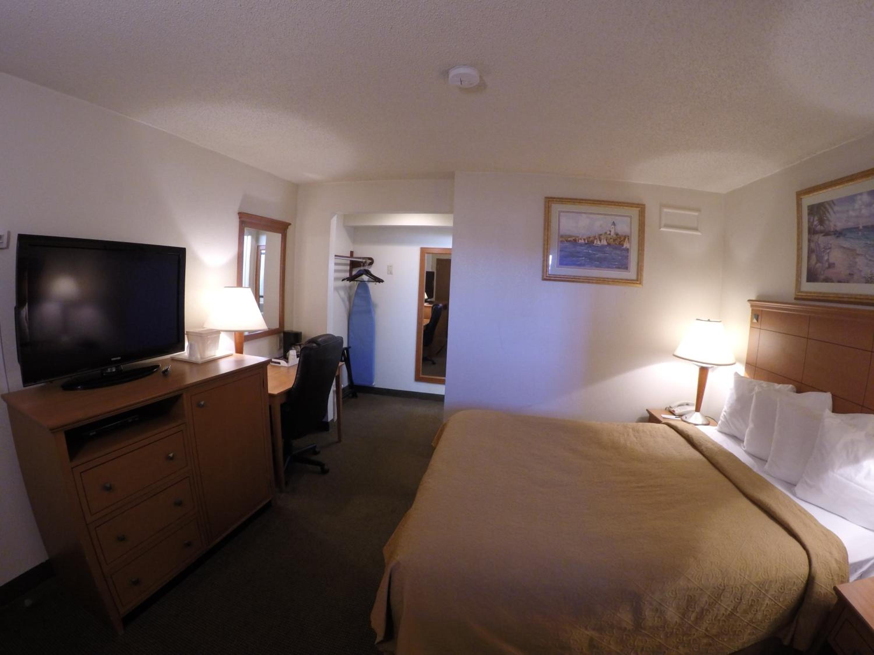 Queen Room - Photo 4