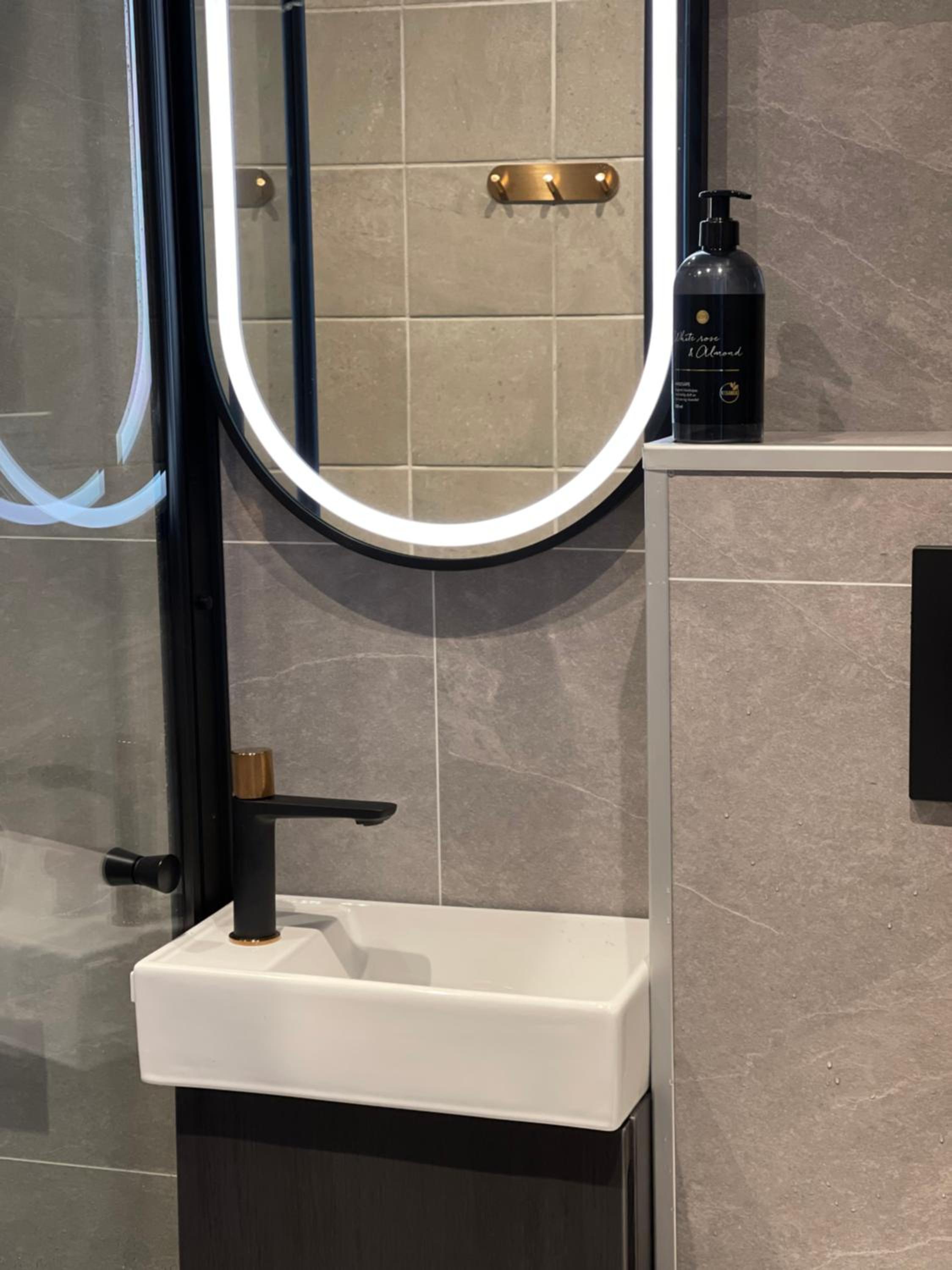 Triple Room with Private Bathroom photo 2