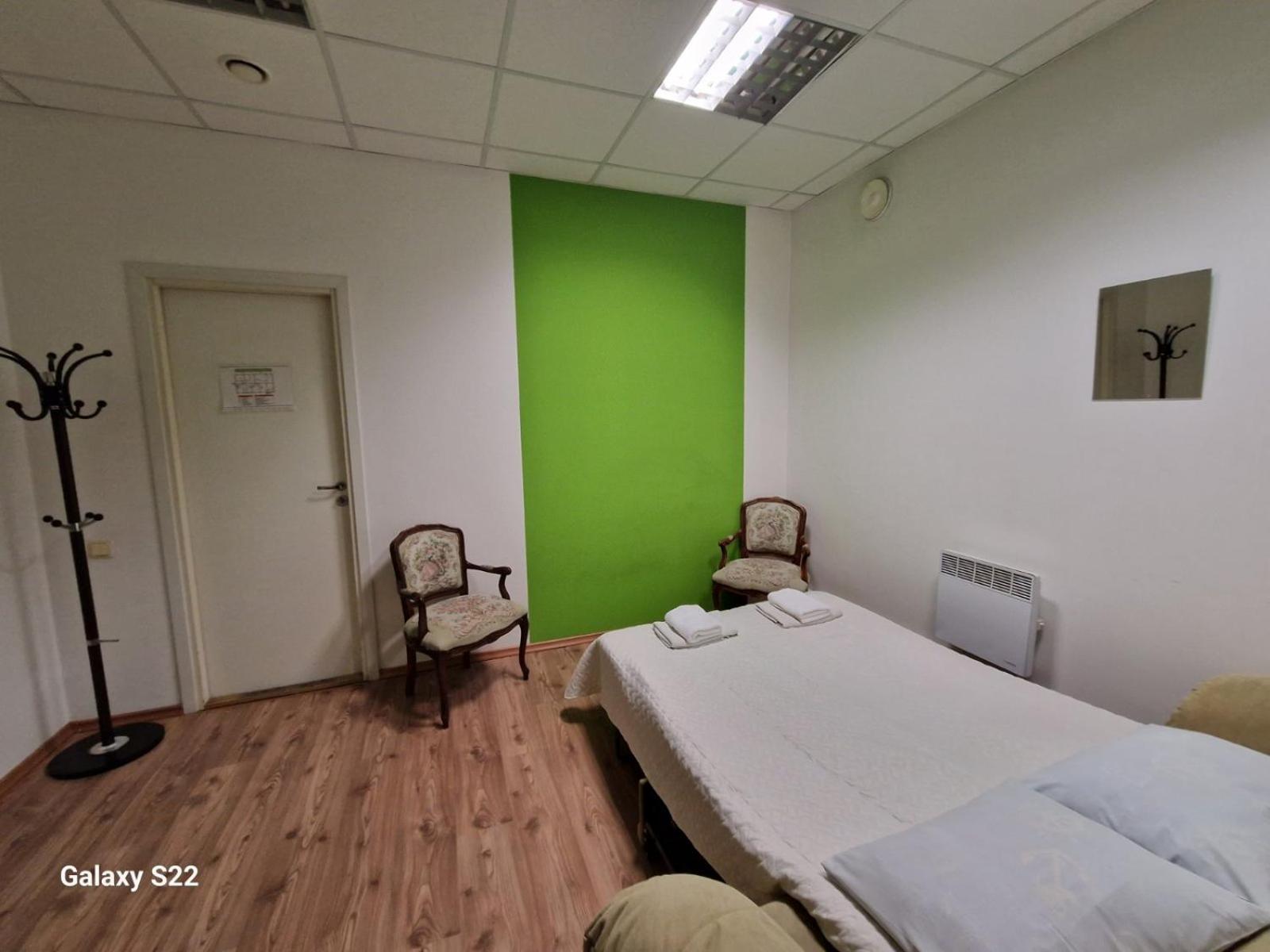Twin Room with Shared Bathroom photo 3