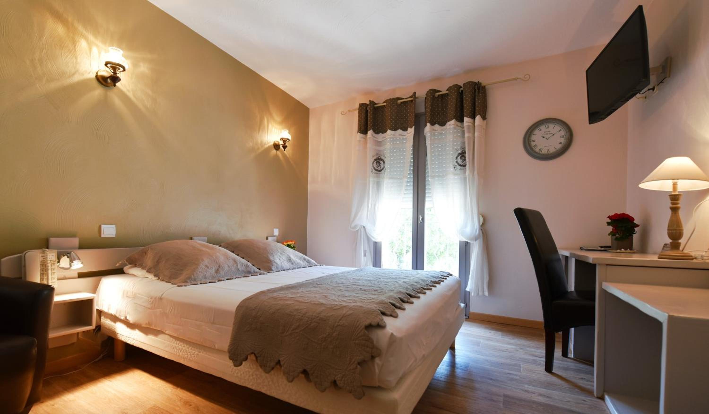 Privilege Double Room - Park Side - Photo 1