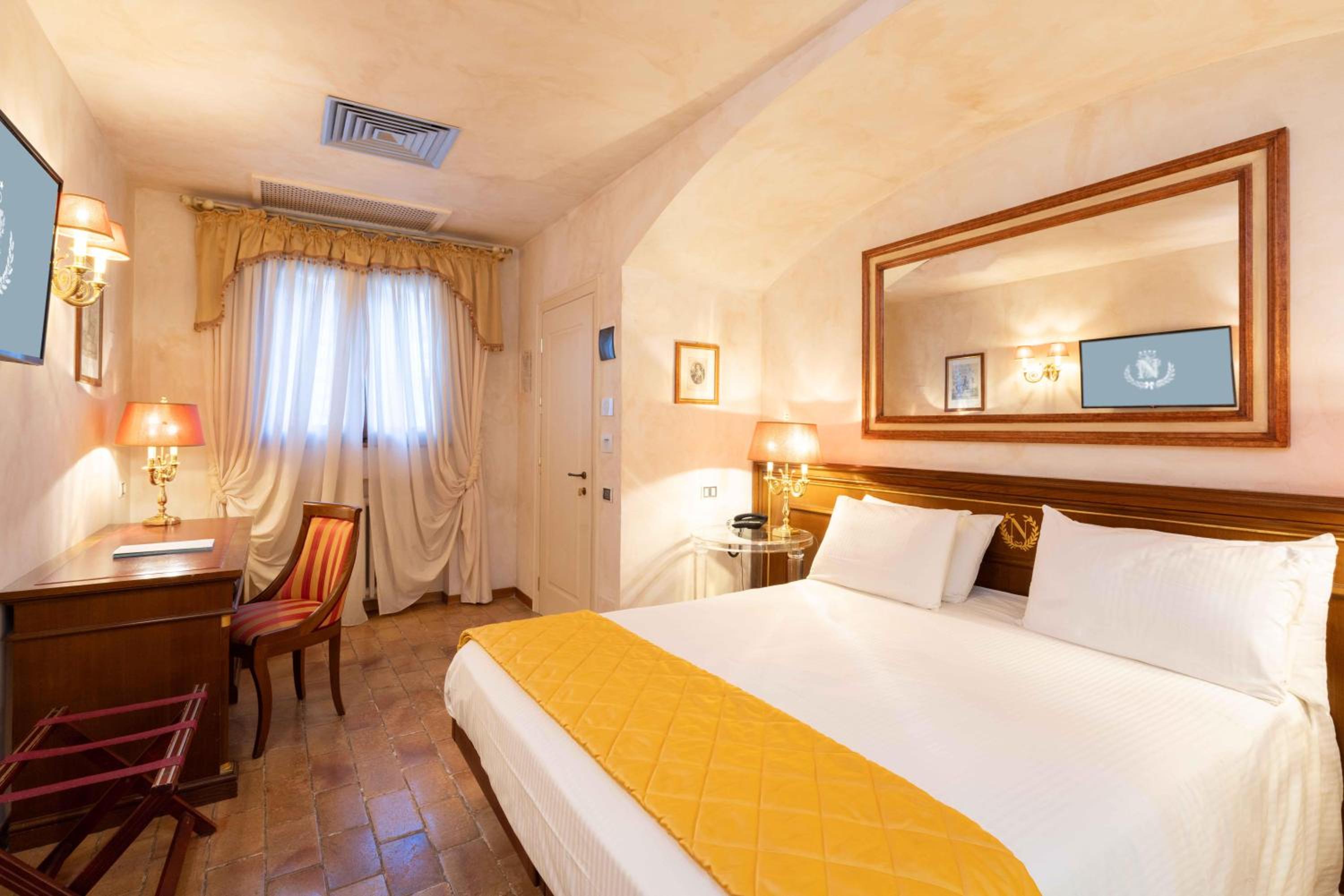 Classic Double Room - Photo 1