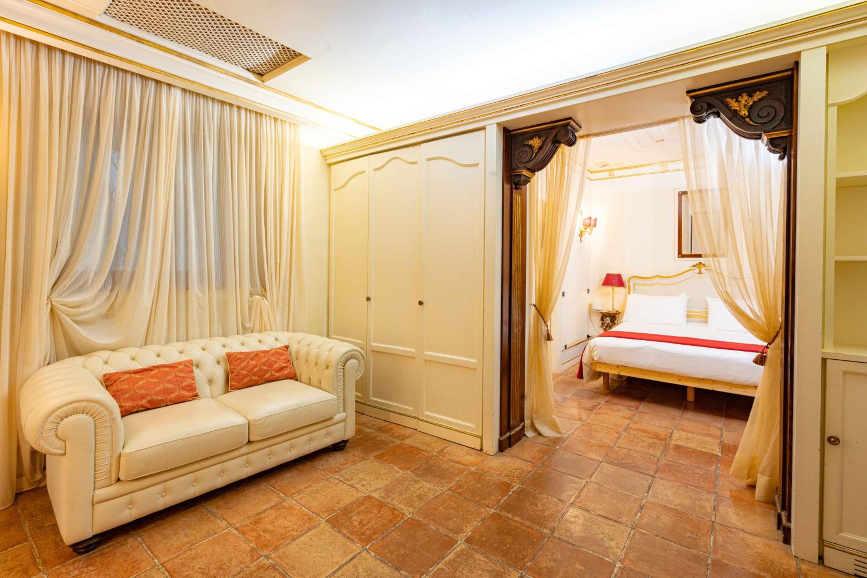 Superior Double Room - Photo 5