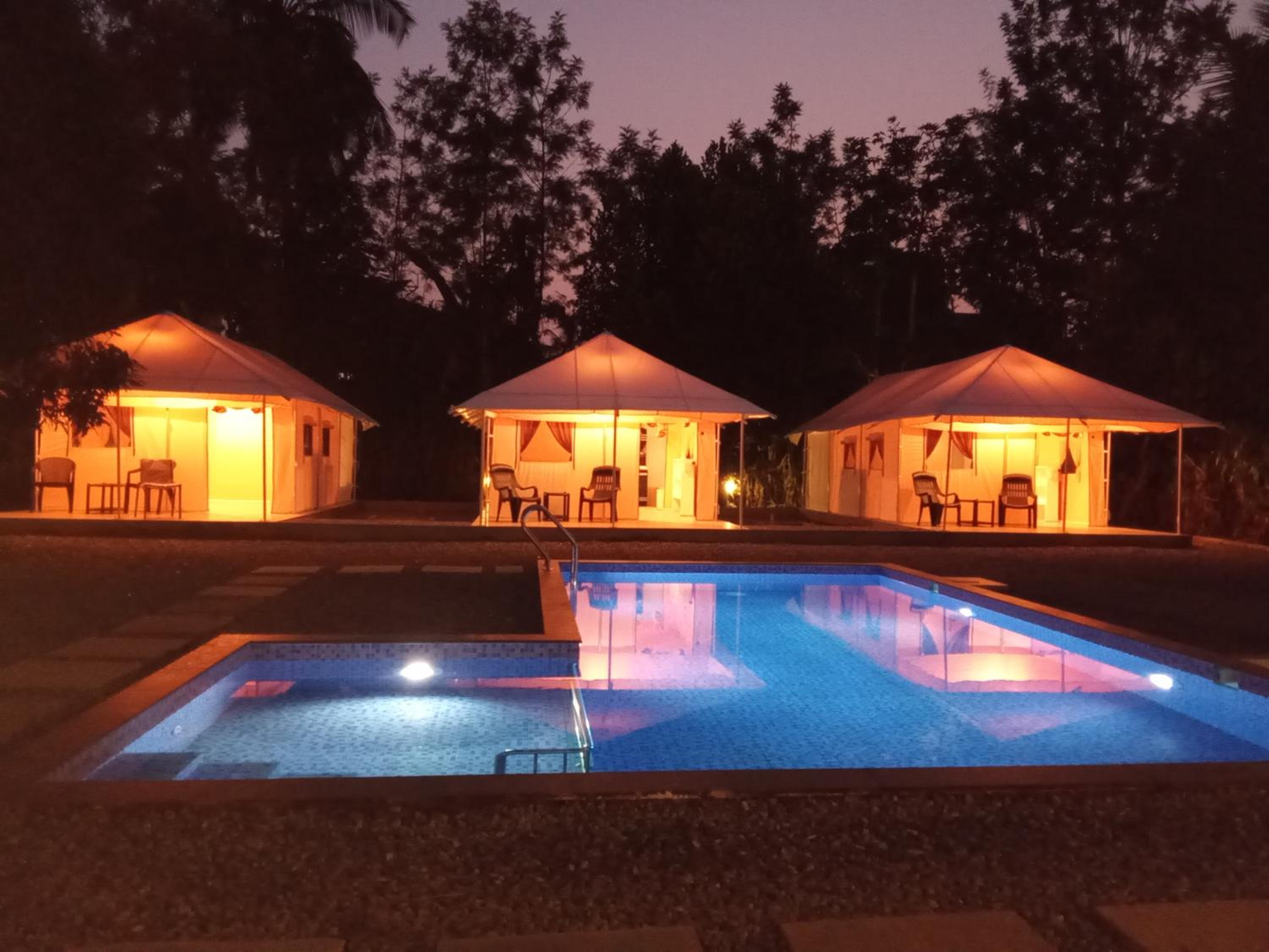 King Room with Pool View photo 2