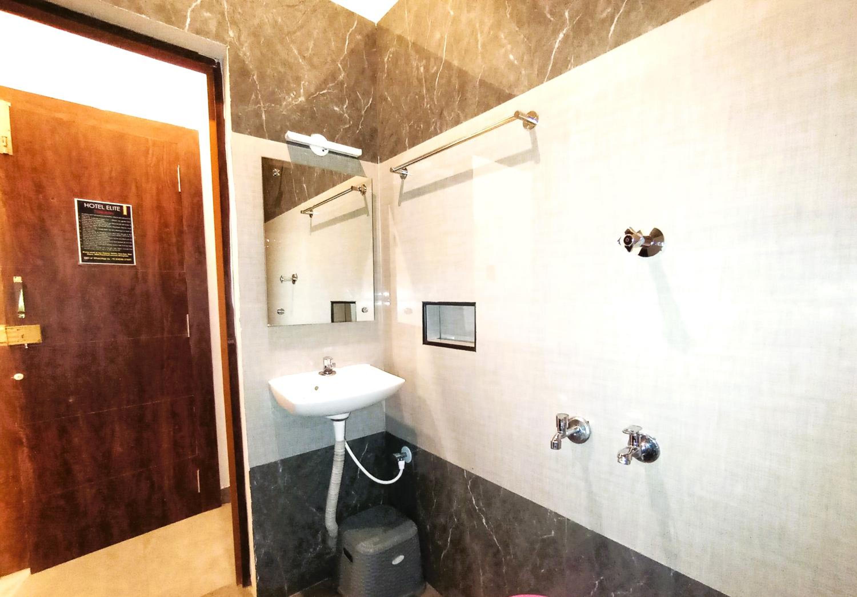 Deluxe Twin Room - Photo 5