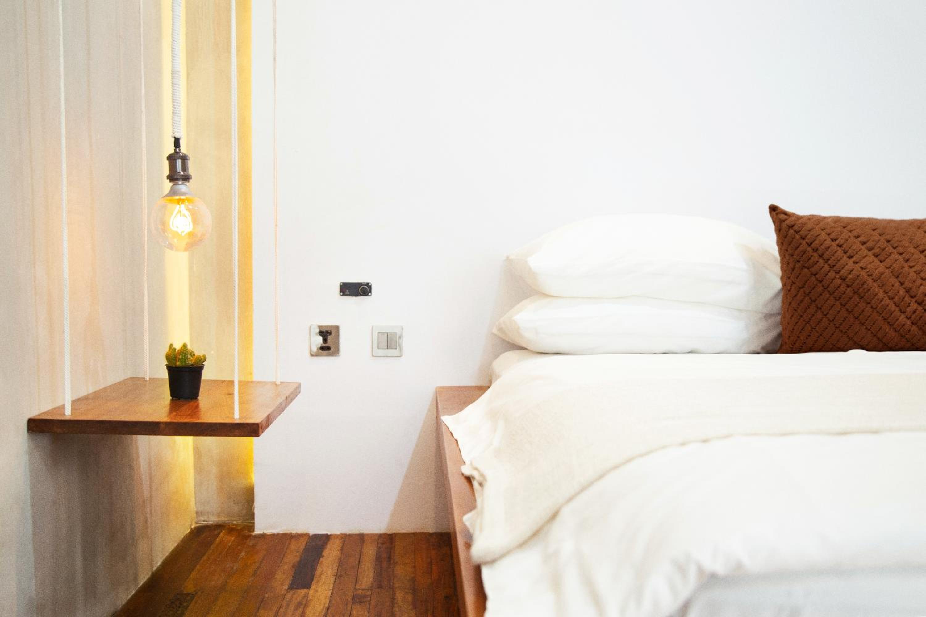 Double Room with Private Bathroom - Photo 17