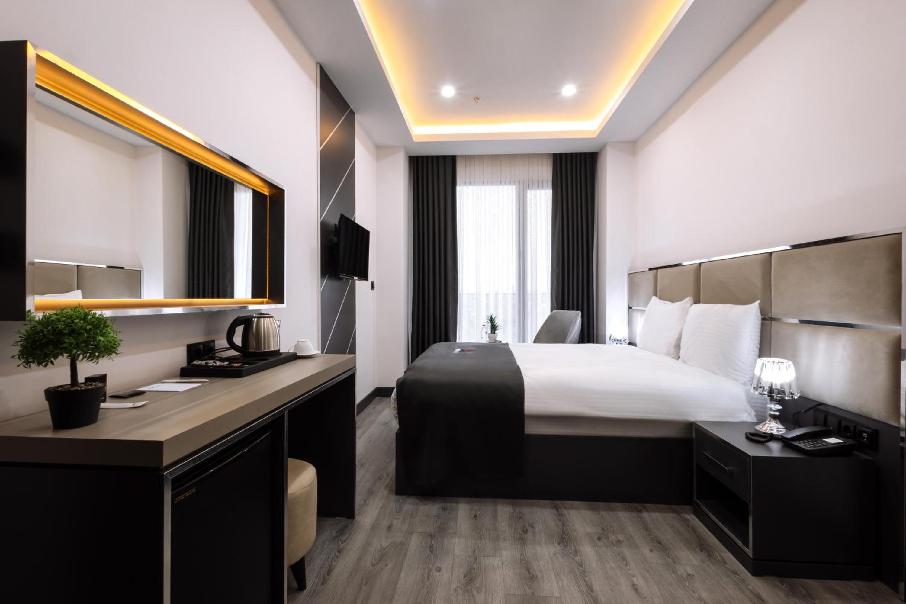 Deluxe Double Room photo 2