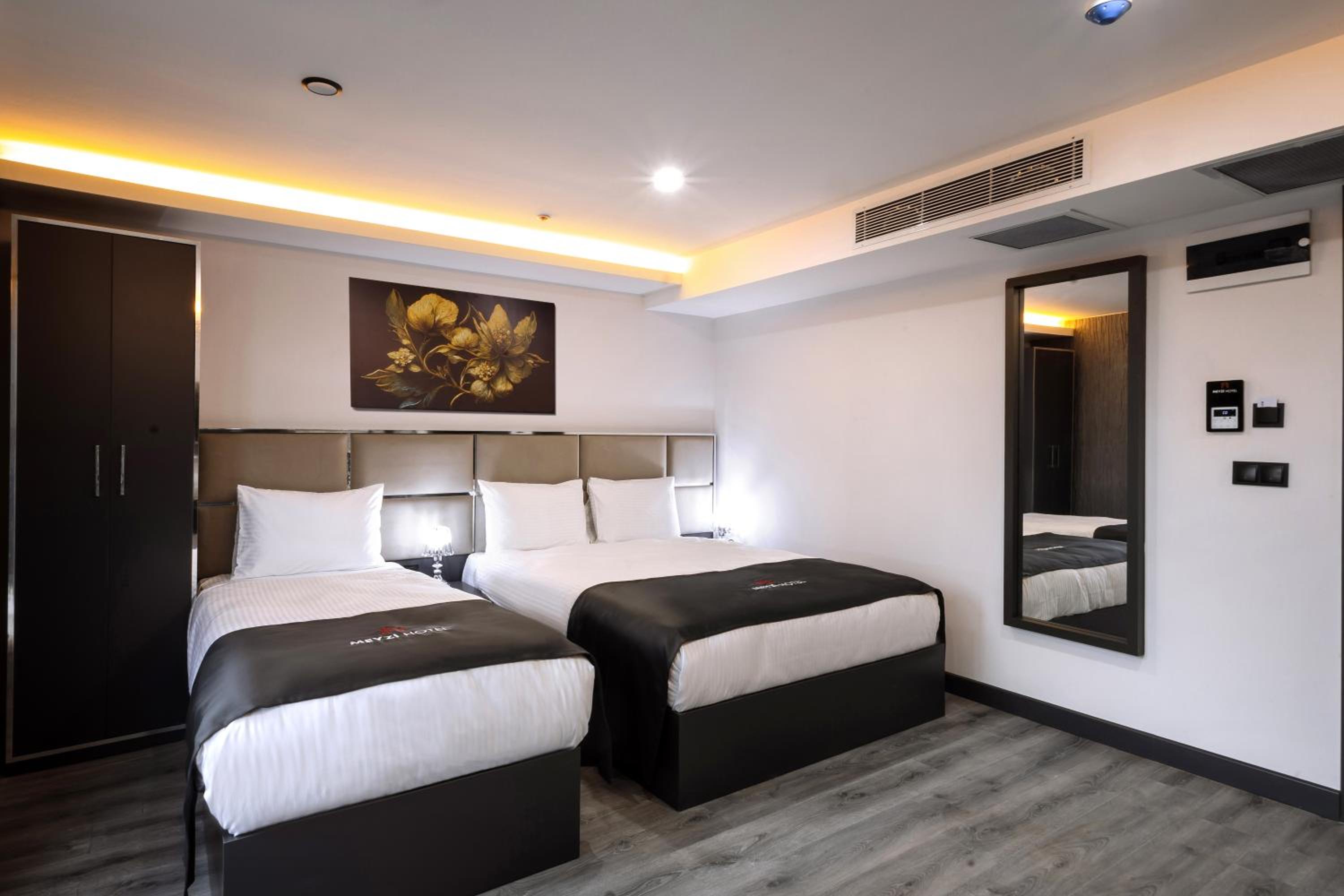 Deluxe Triple Room photo 1