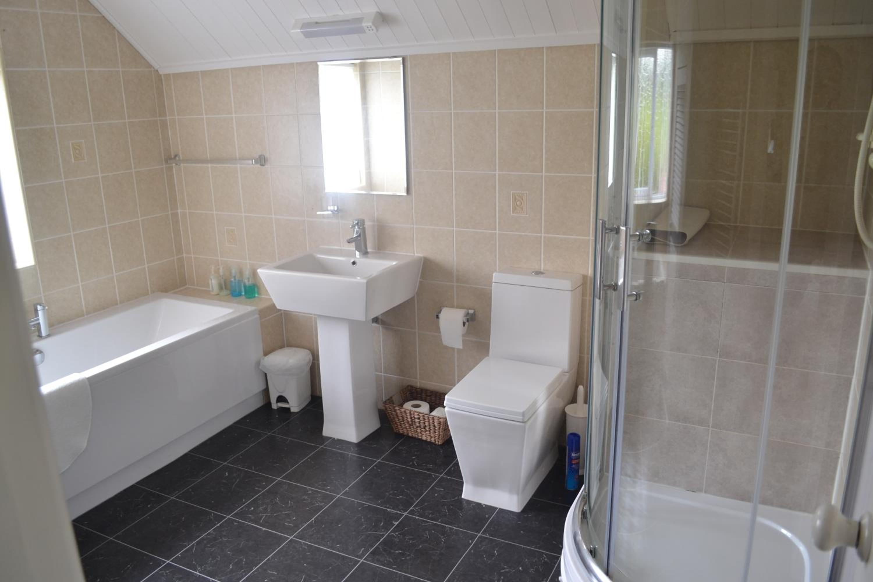 Double Room - Photo 2