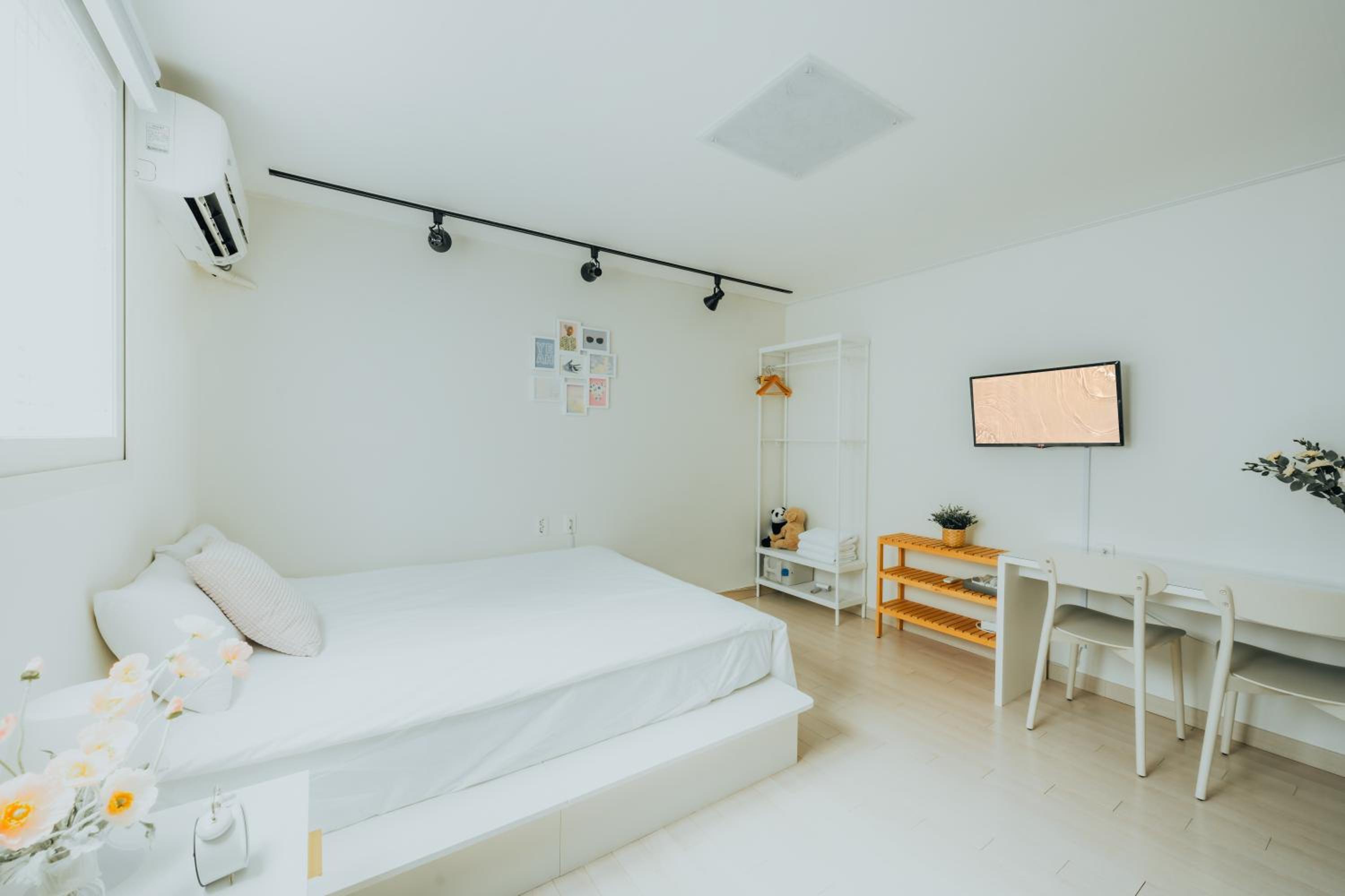 Double Room - Photo 4