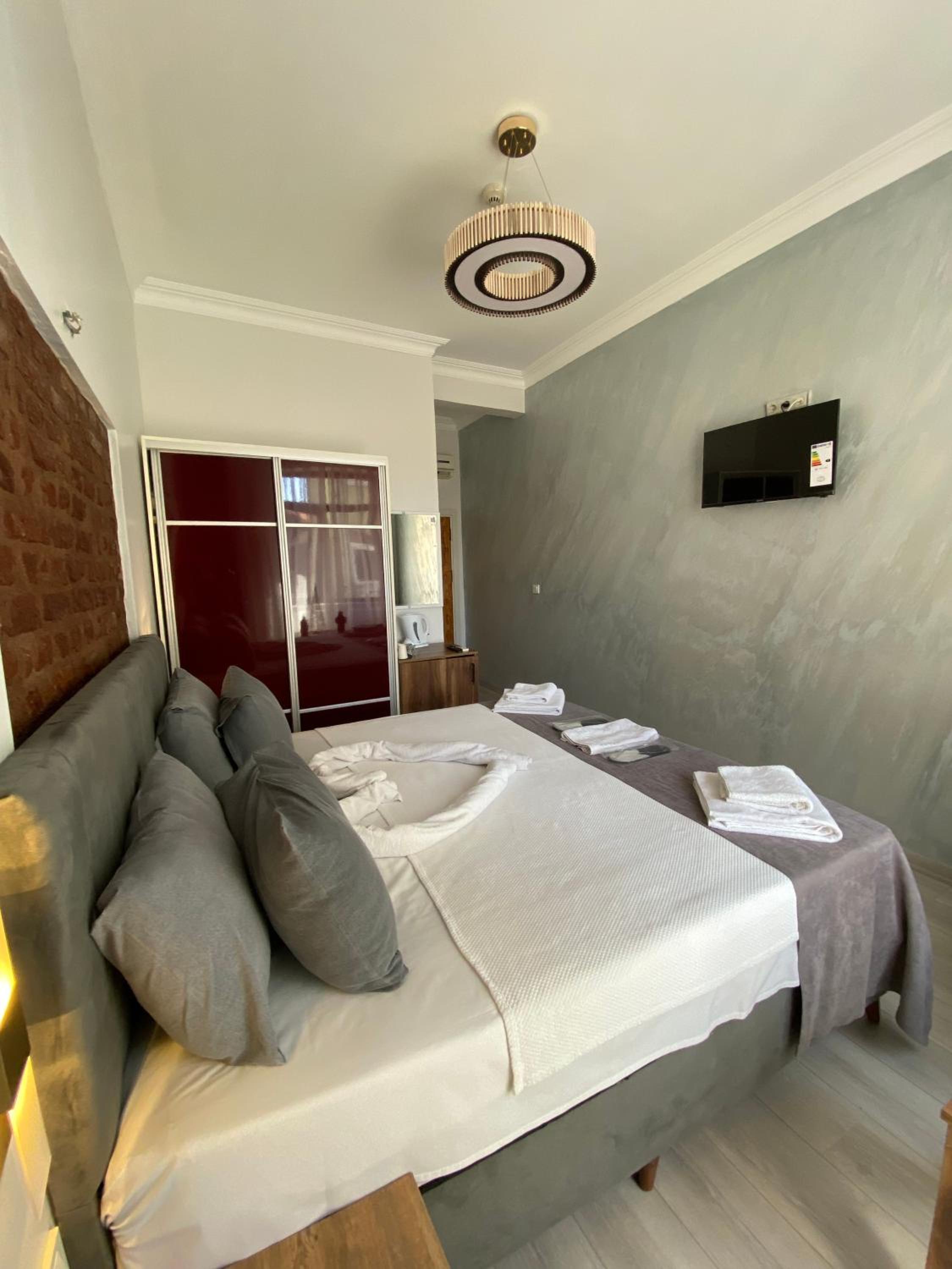 Standard Double Room photo 3