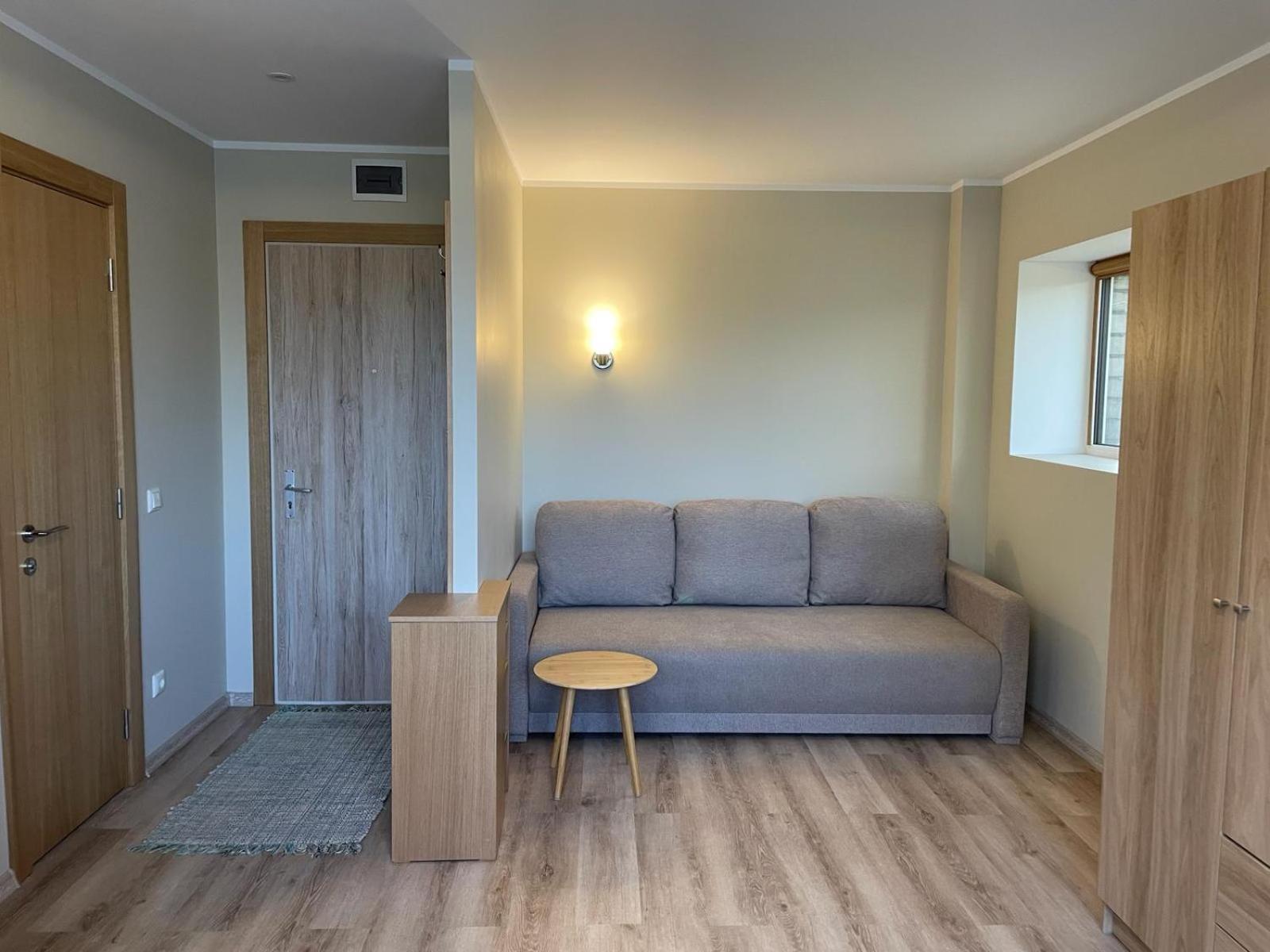 One-Bedroom Apartment photo 2
