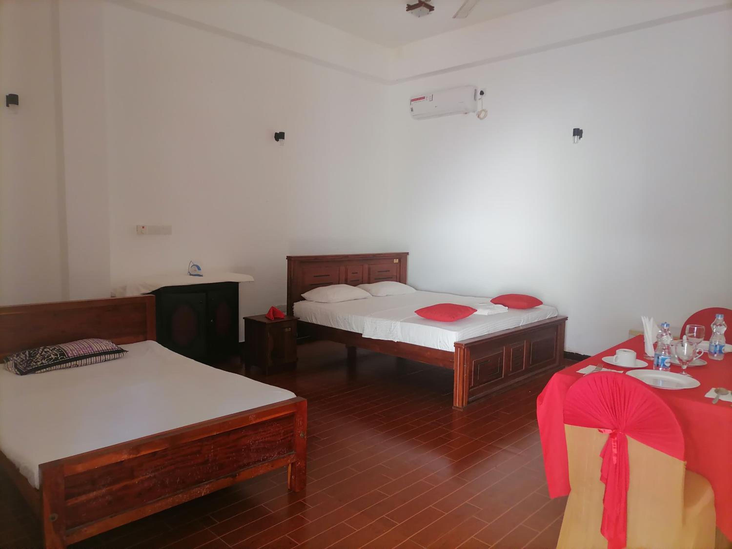Double Room With Private Bathroom photo 1