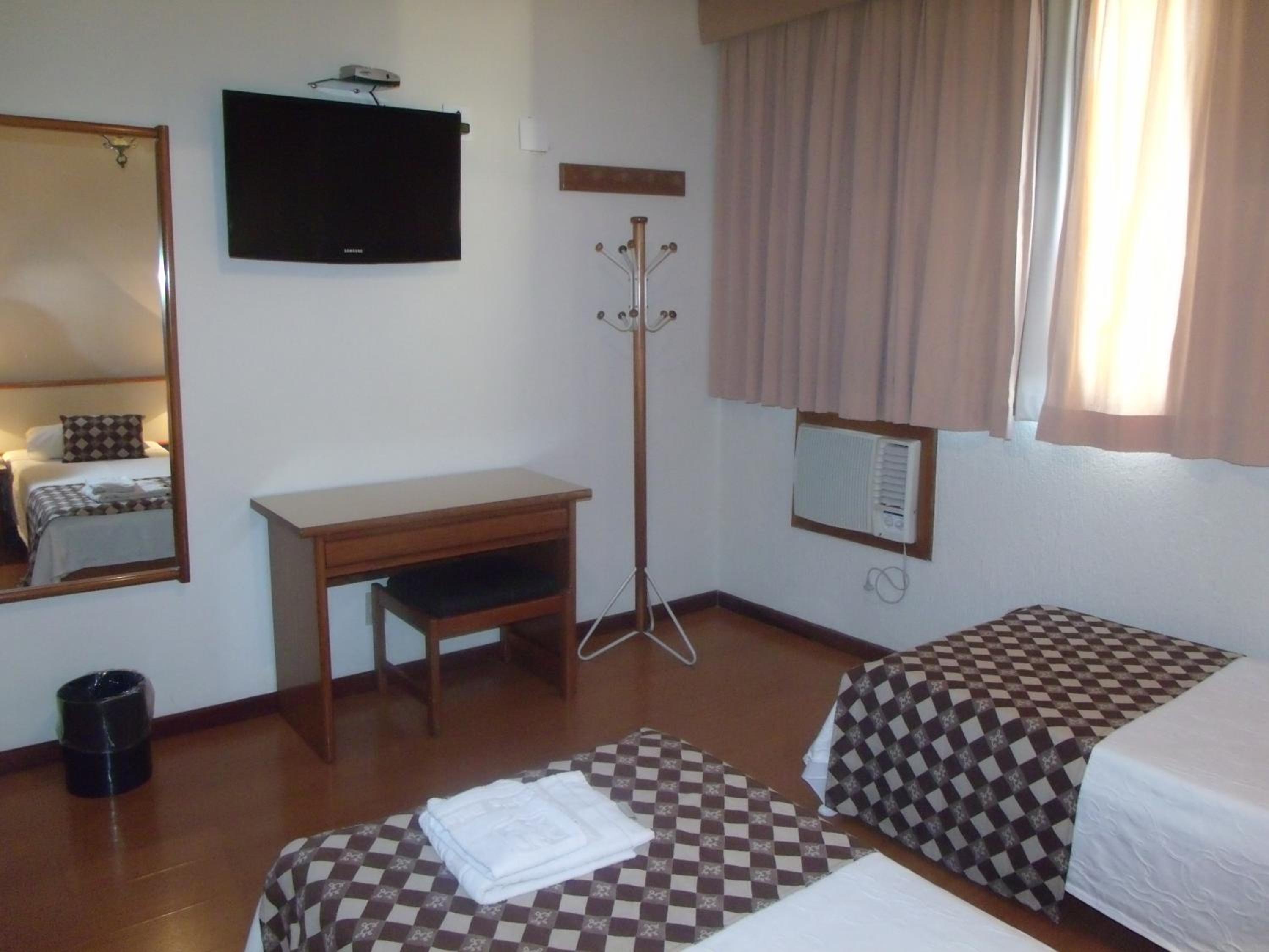 Standard Triple Room - Photo 11