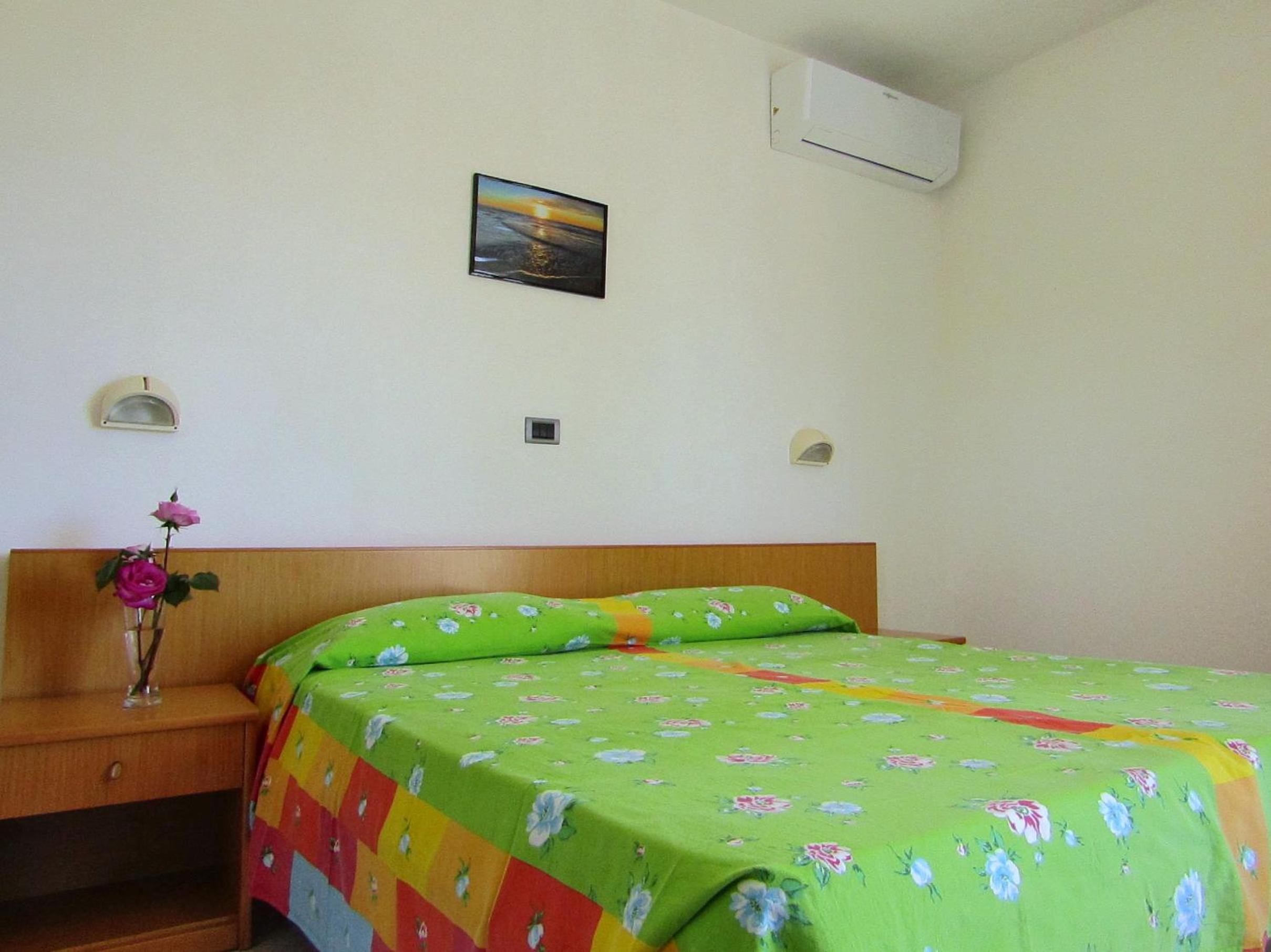 Budget Double Room photo 1