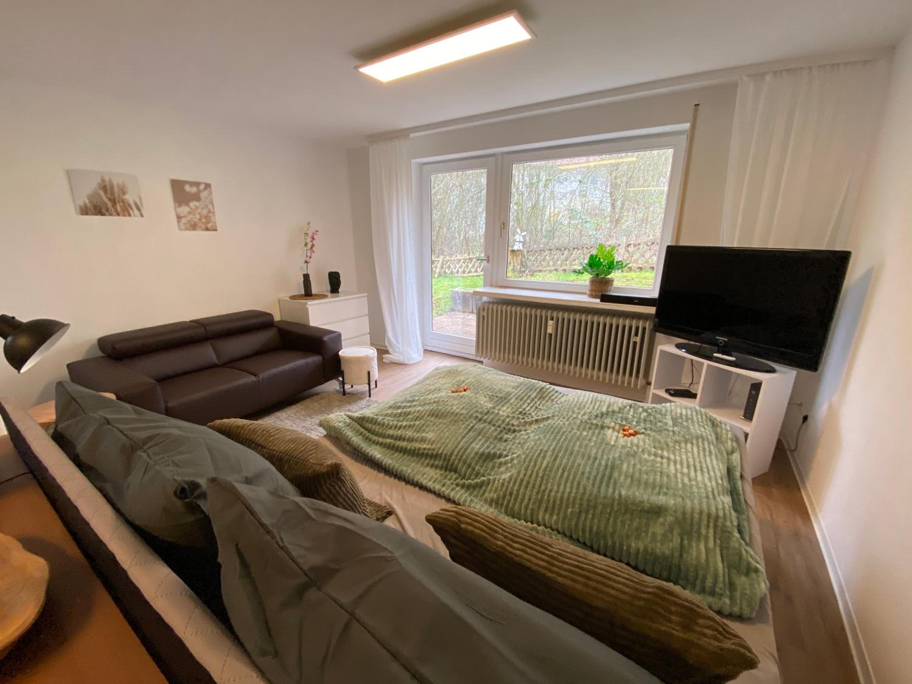 One-Bedroom Apartment photo 1