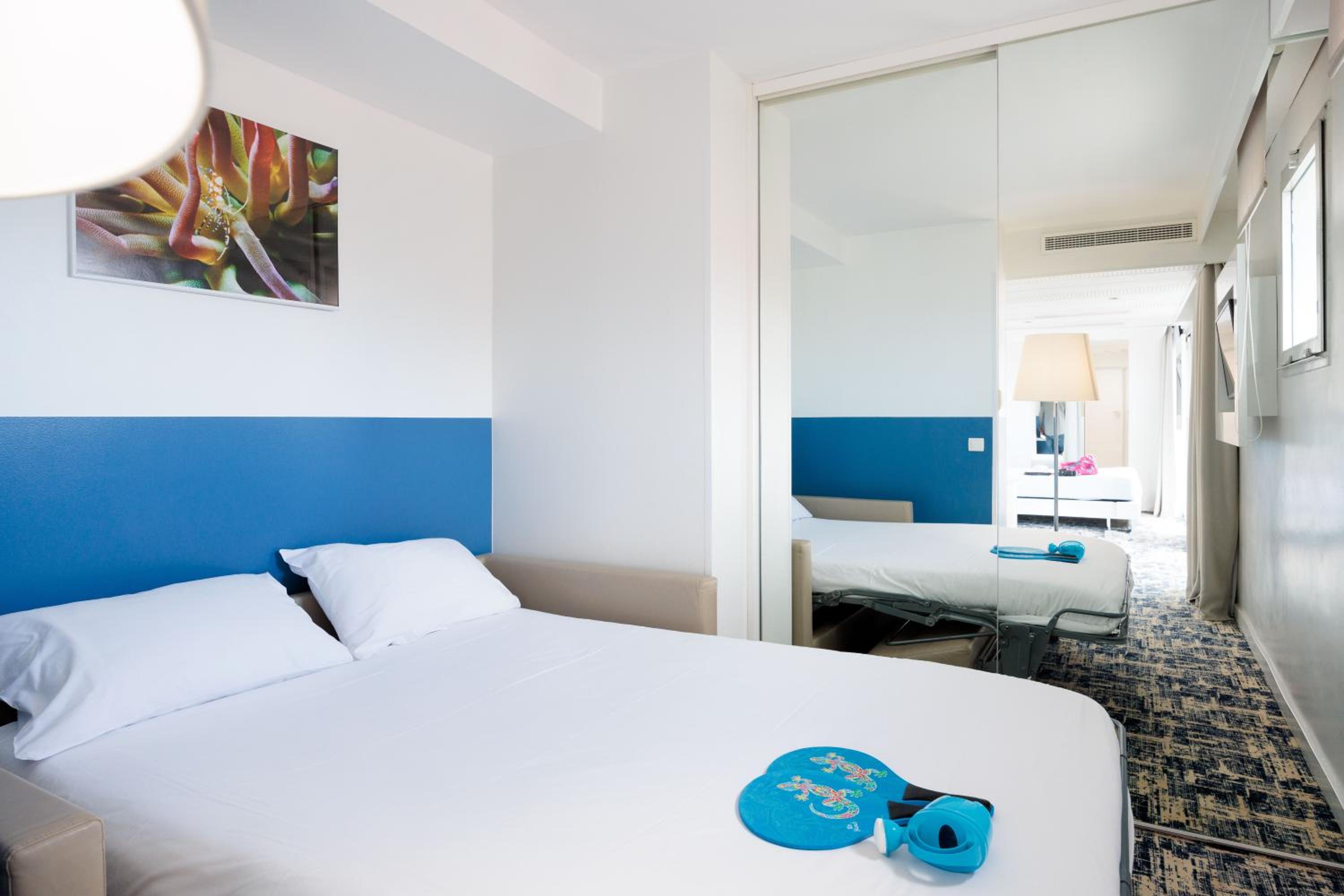 Standard Family Suite - Photo 1