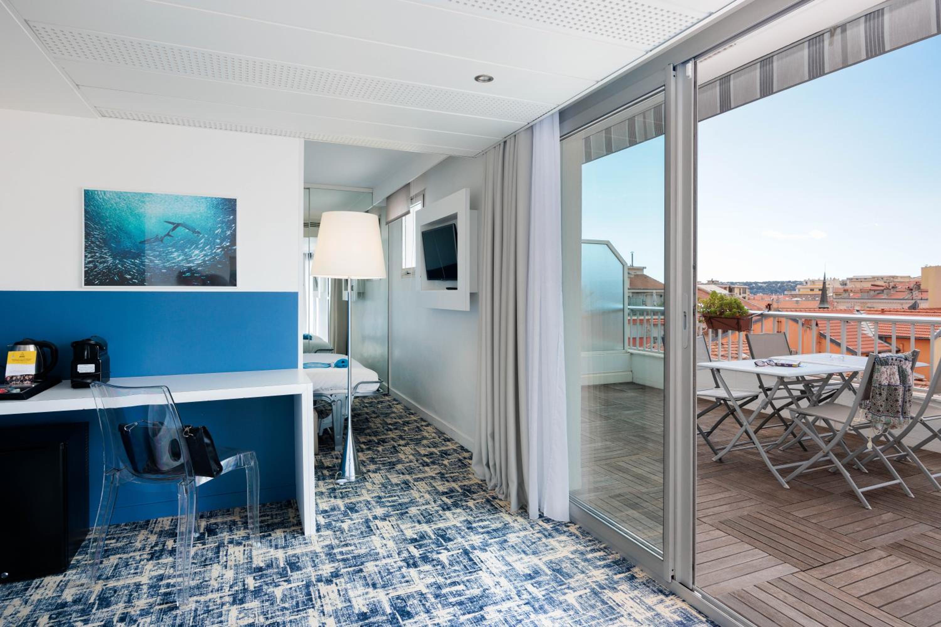 Standard Family Suite - Photo 18