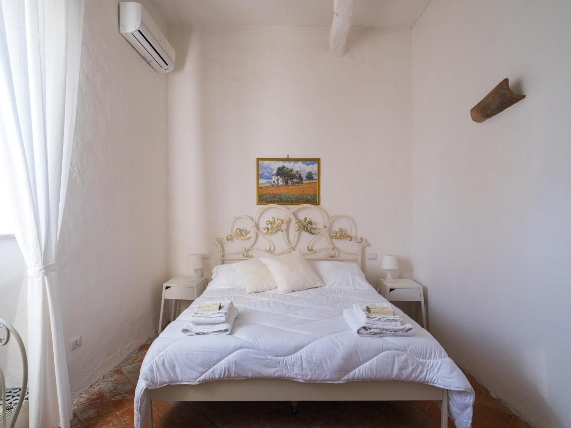 Double Room with Private Bathroom photo 1