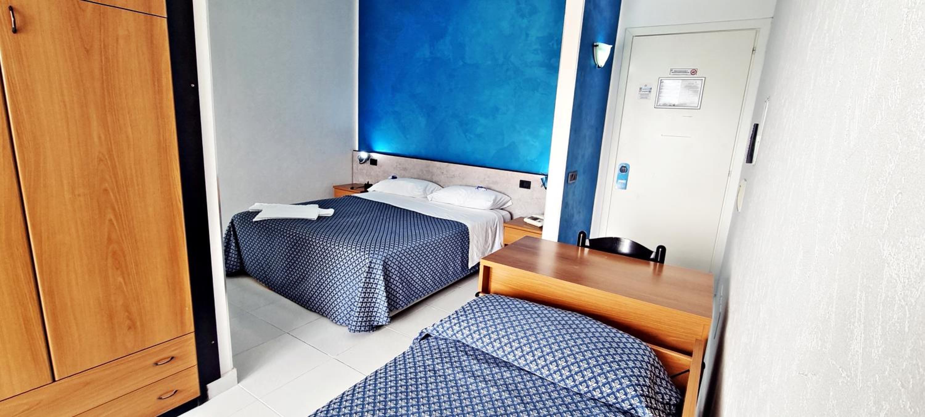 Deluxe Triple Room with Sea View photo 1