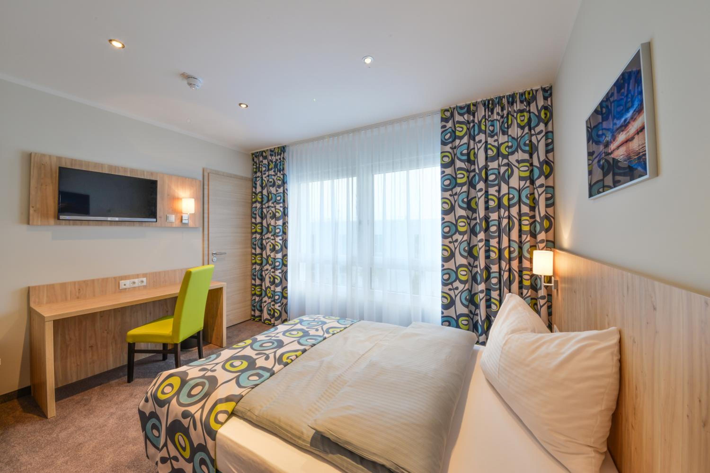 Single Room photo 2