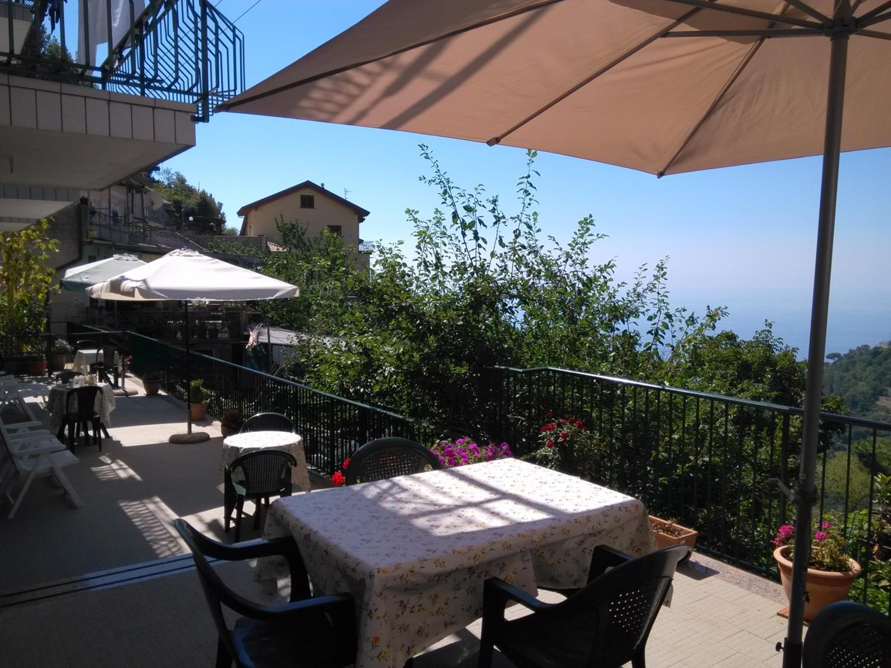 Double Room with Terrace - Photo 9