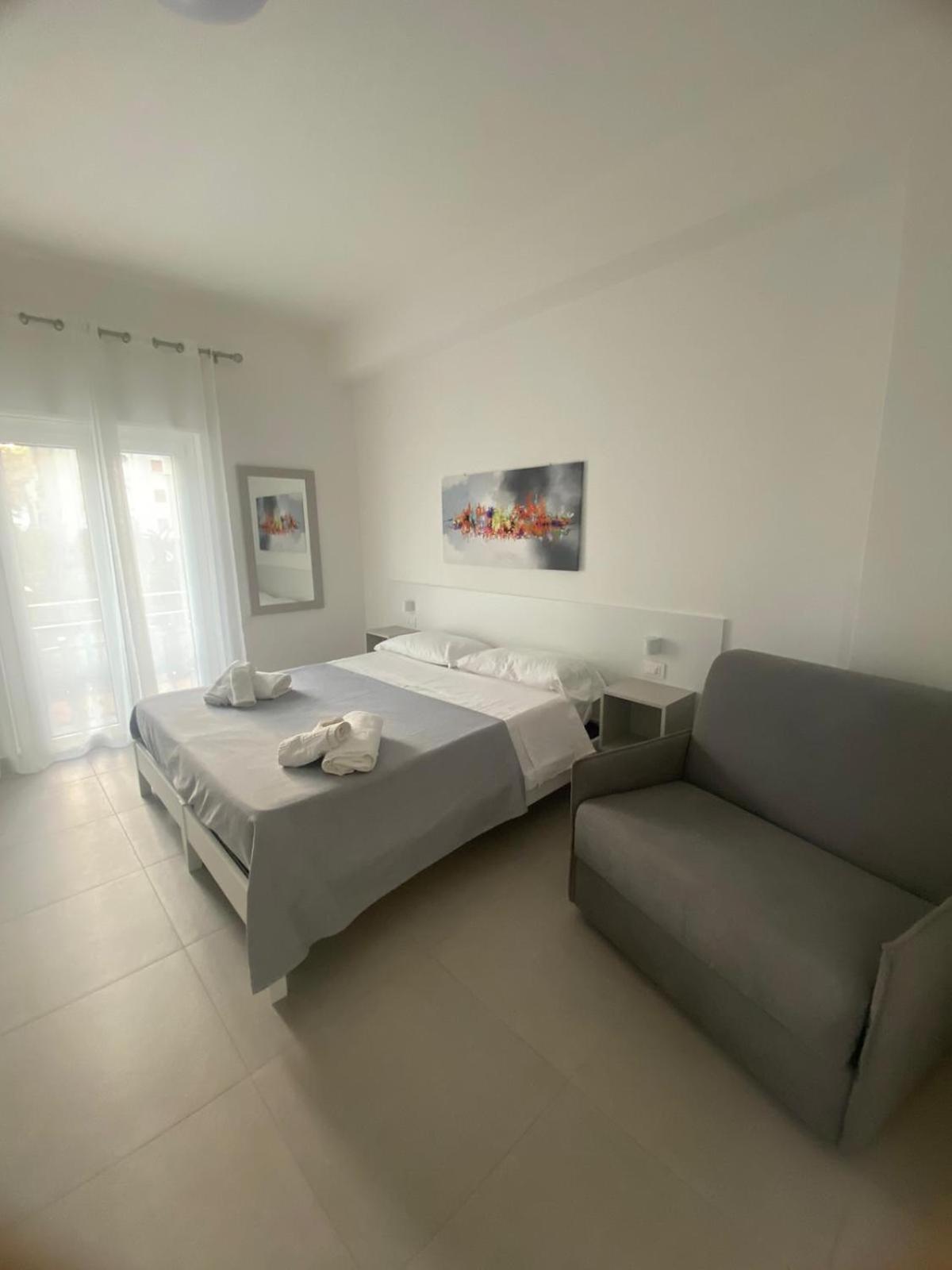 One-Bedroom Family Apartment photo 1