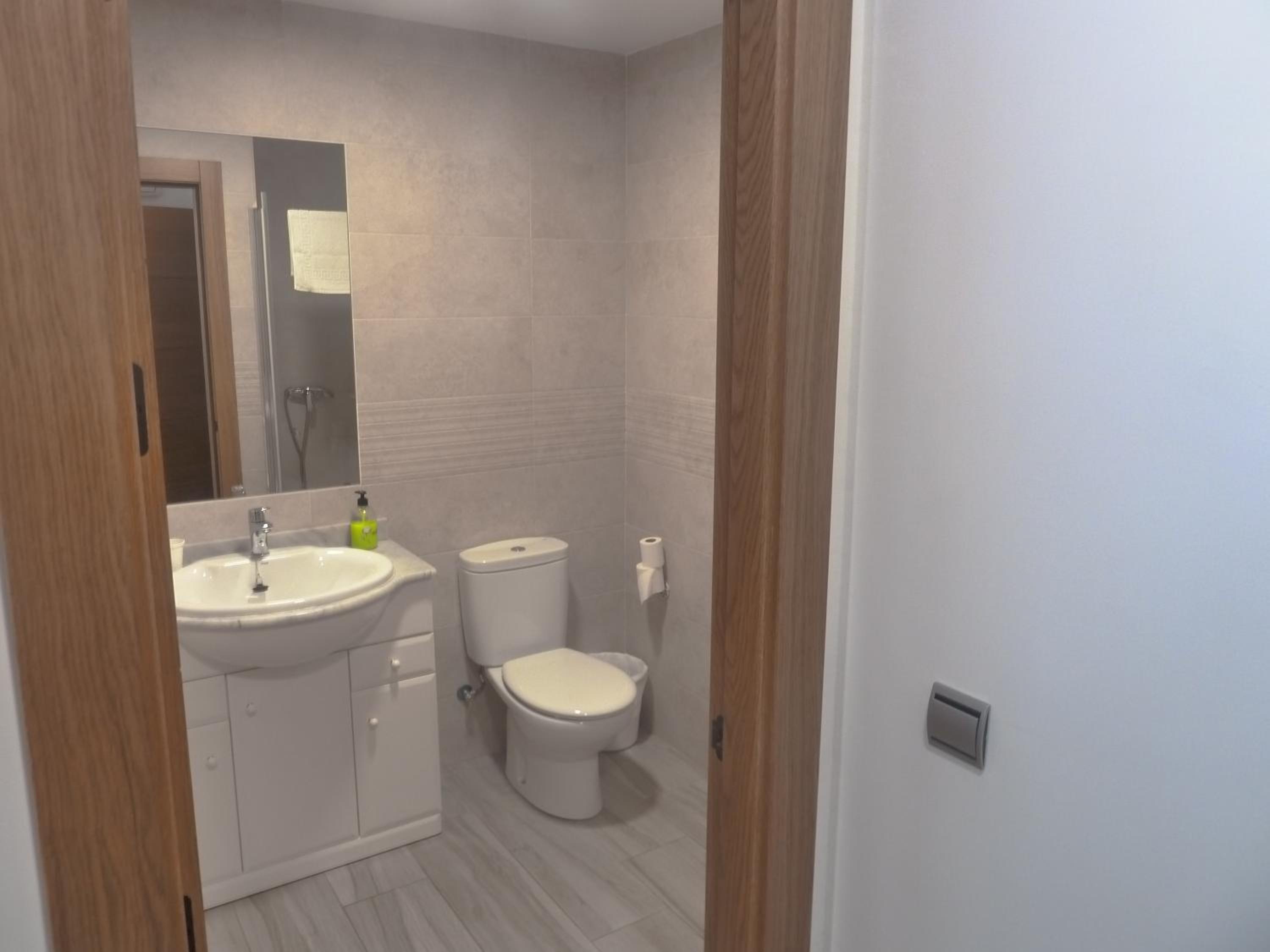 Basic Triple Room photo 2