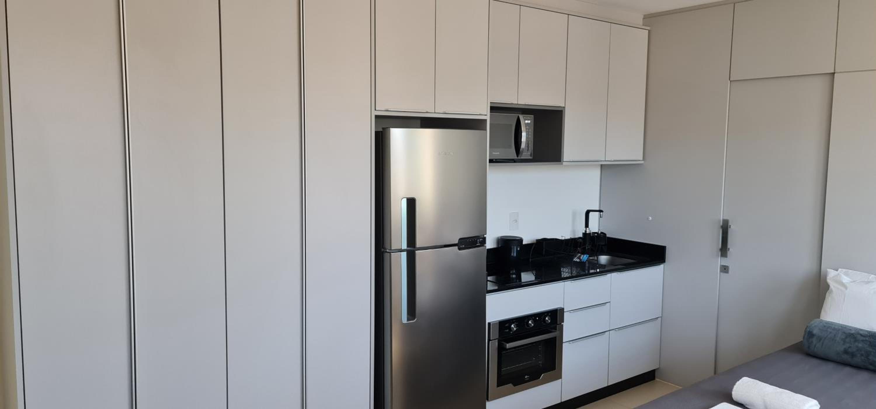 Studio Apartment photo 2