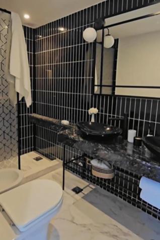Deluxe Double or Twin Room with Balcony photo 3