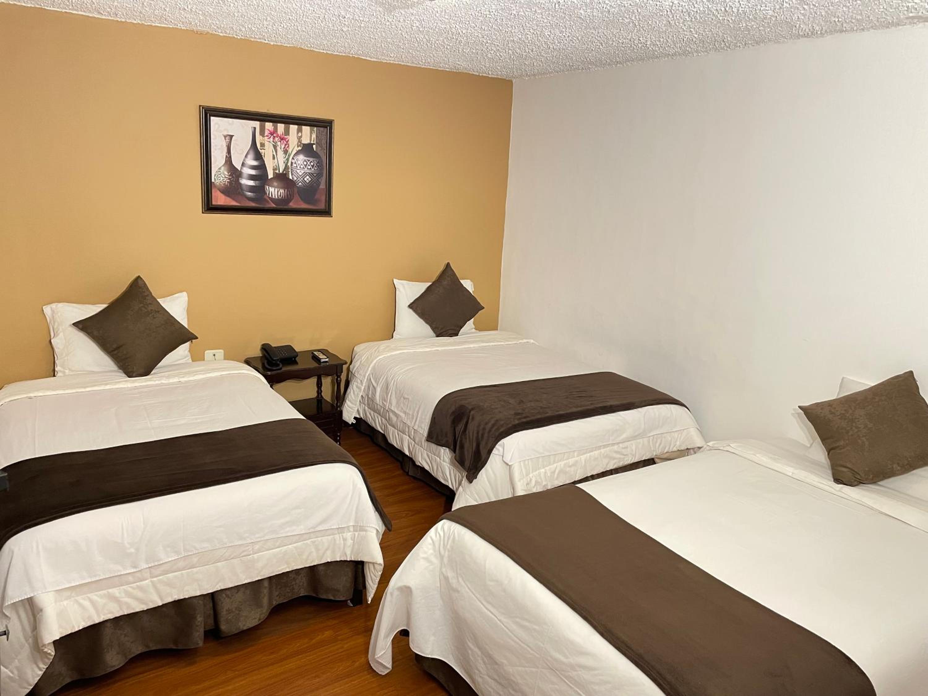 Superior Triple Room photo 1