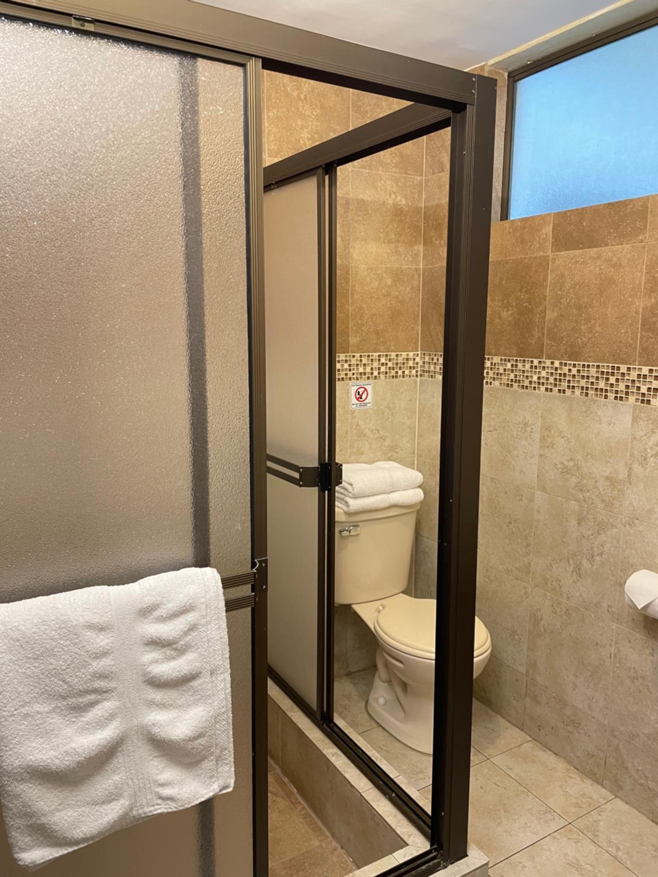 Standard Triple Room photo 2