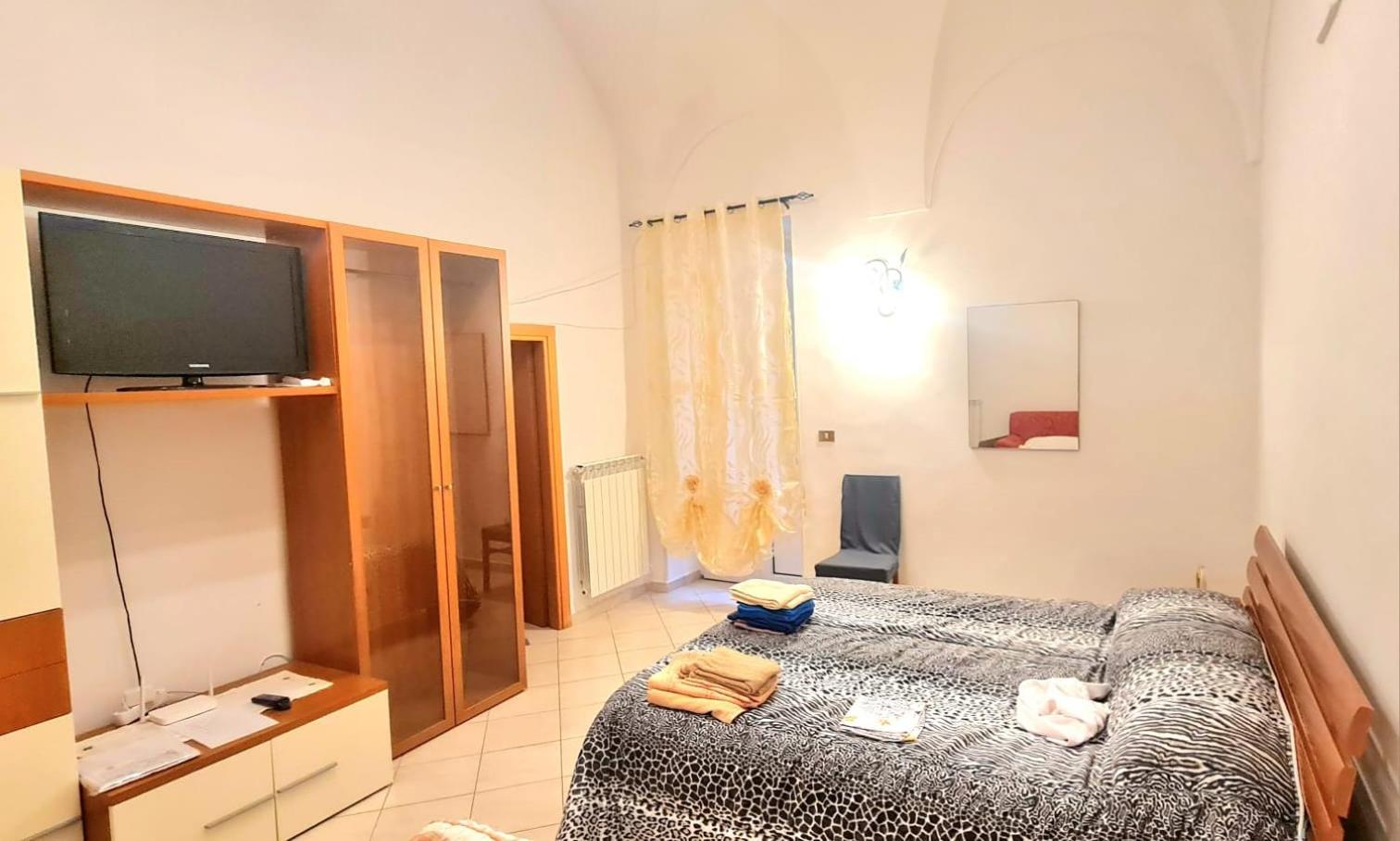 Quadruple Room with Private Bathroom photo 1