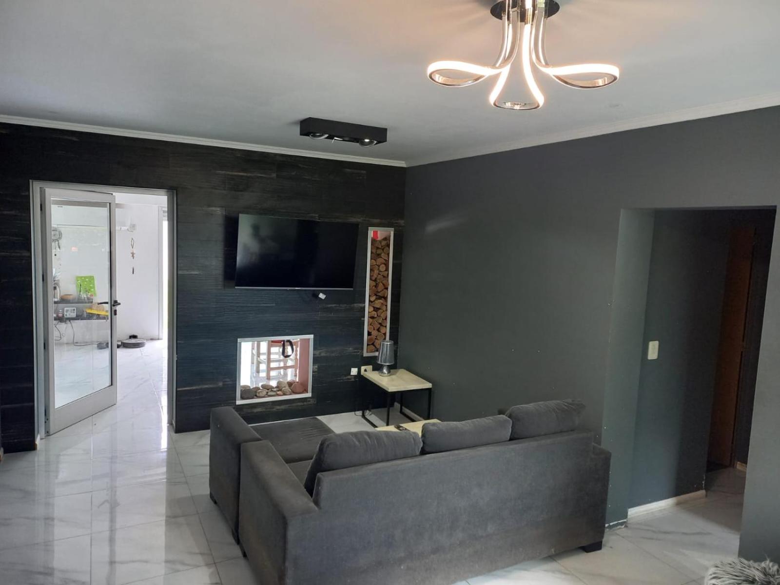 Three-Bedroom House photo 1