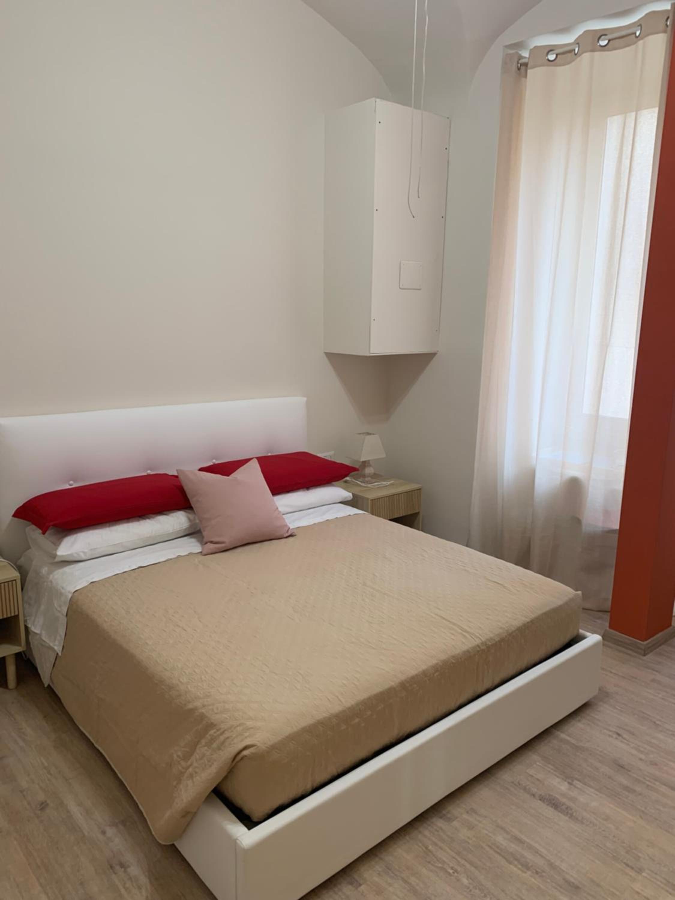 Deluxe King Room photo 1