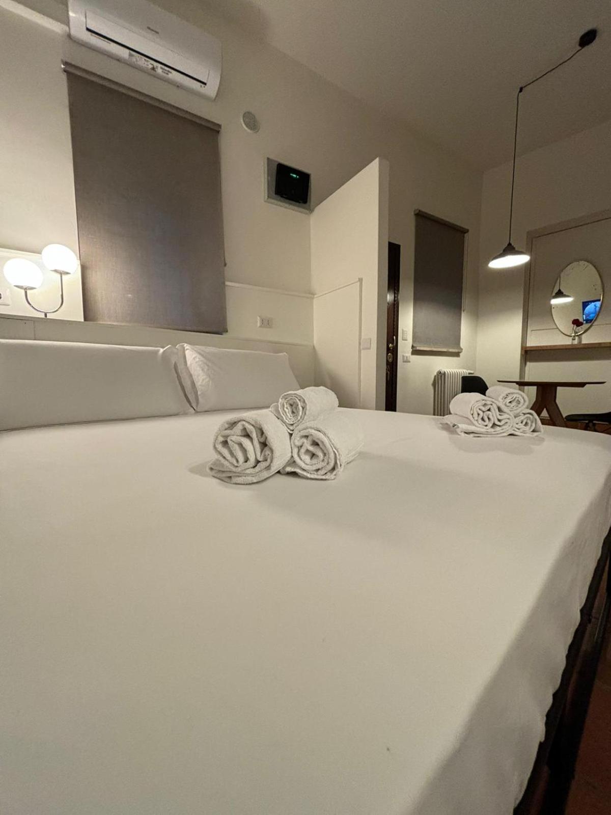 Deluxe Studio