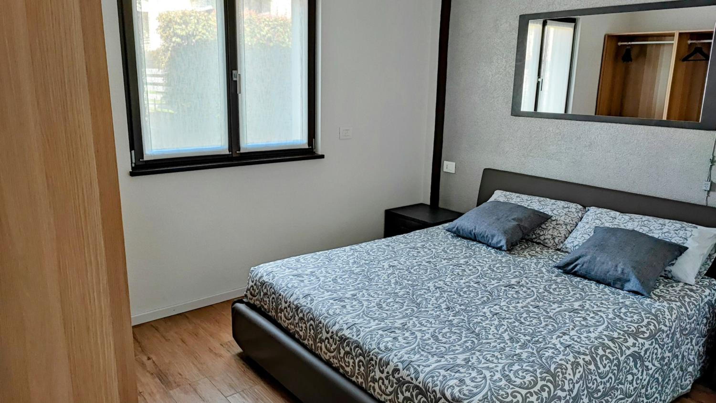 One-Bedroom Apartment photo 3
